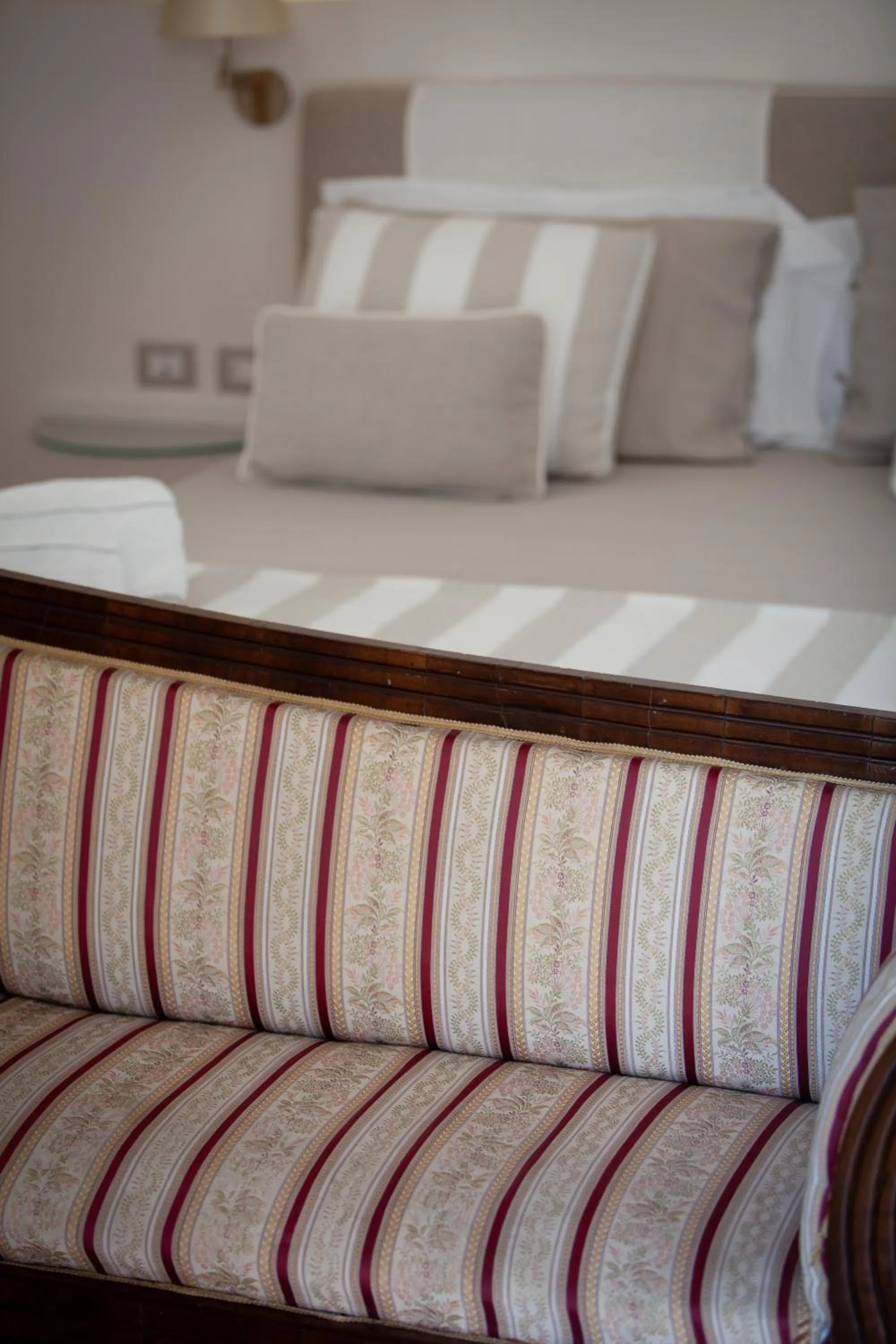 Bed in Giardini Calce - Luxury Rooms