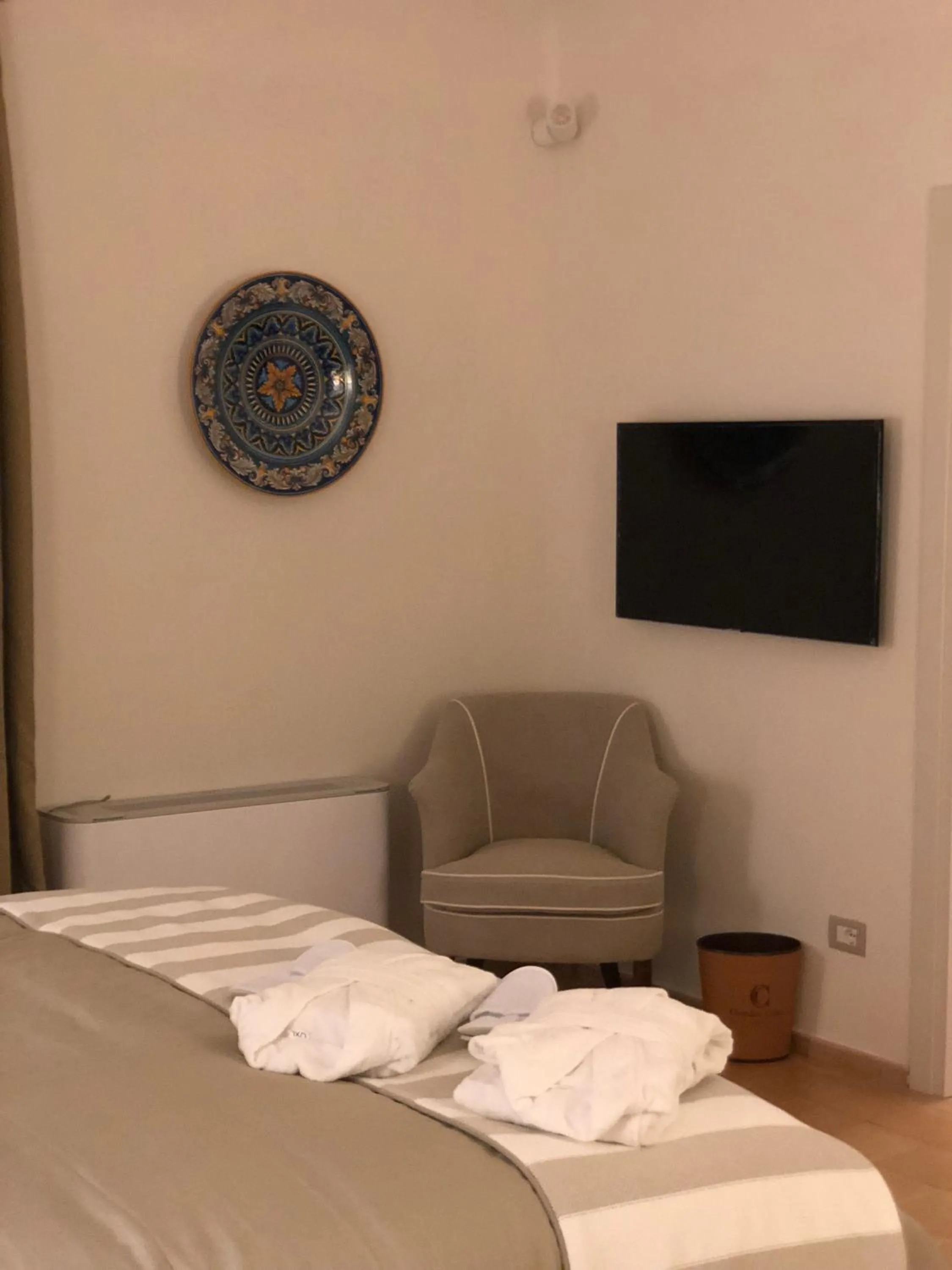 Bed in Giardini Calce - Luxury Rooms