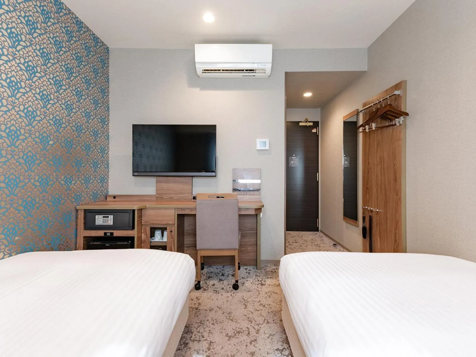 Bed in The OneFive Osaka Namba Kuromon