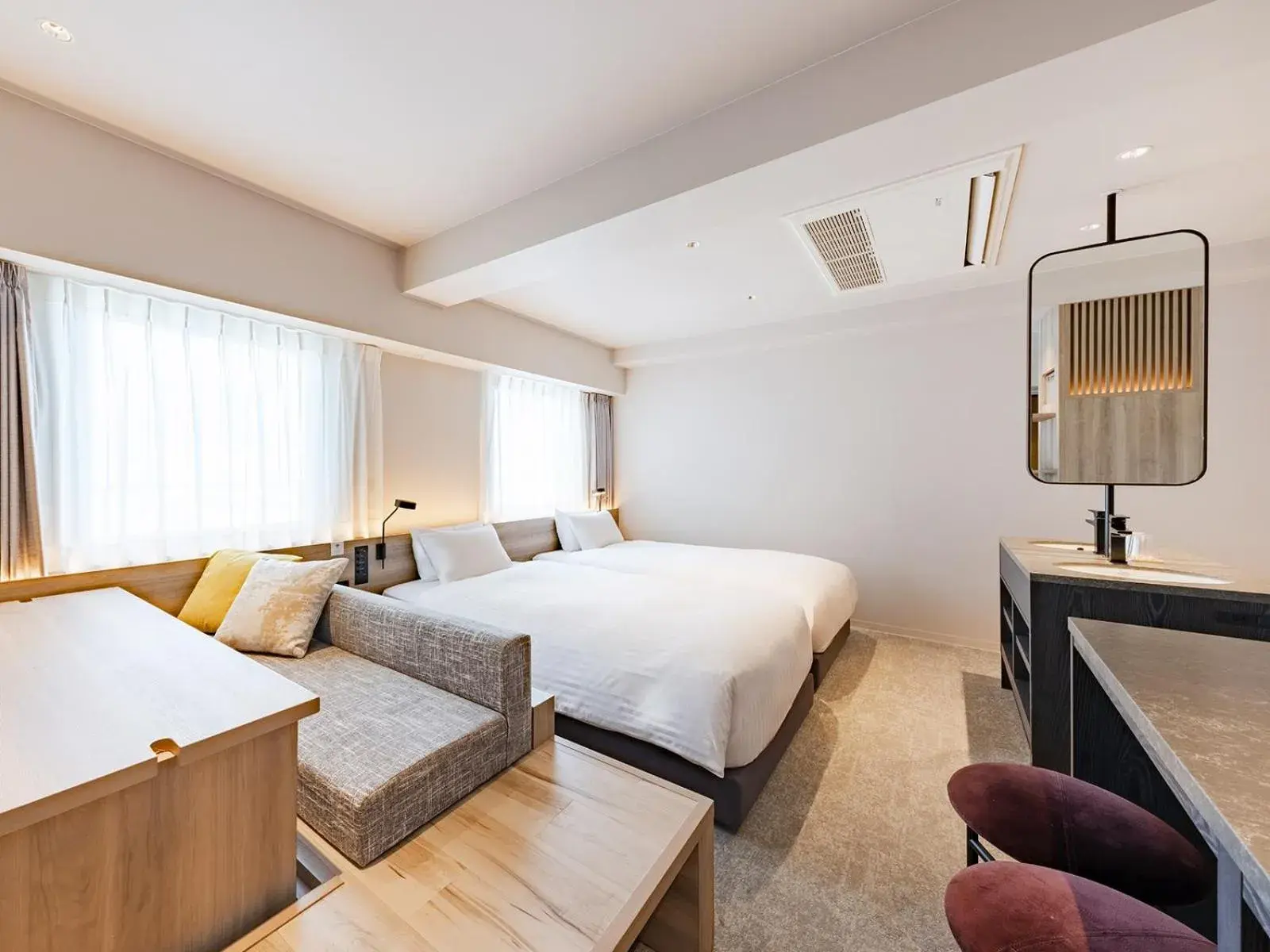 Bed in The OneFive Osaka Namba Kuromon Bed in The OneFive Osaka Namba Kuromon