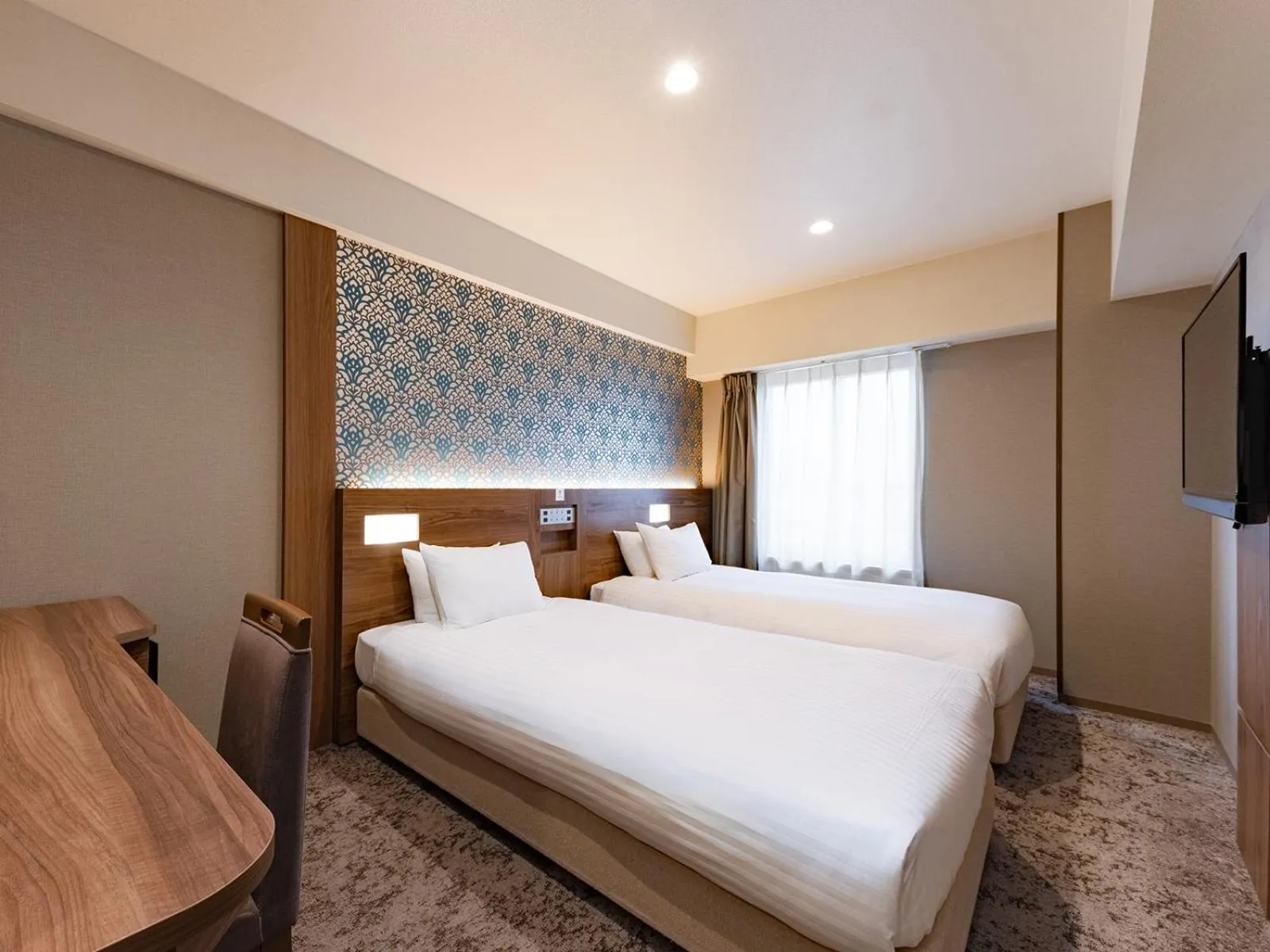 Bed in The OneFive Osaka Namba Kuromon