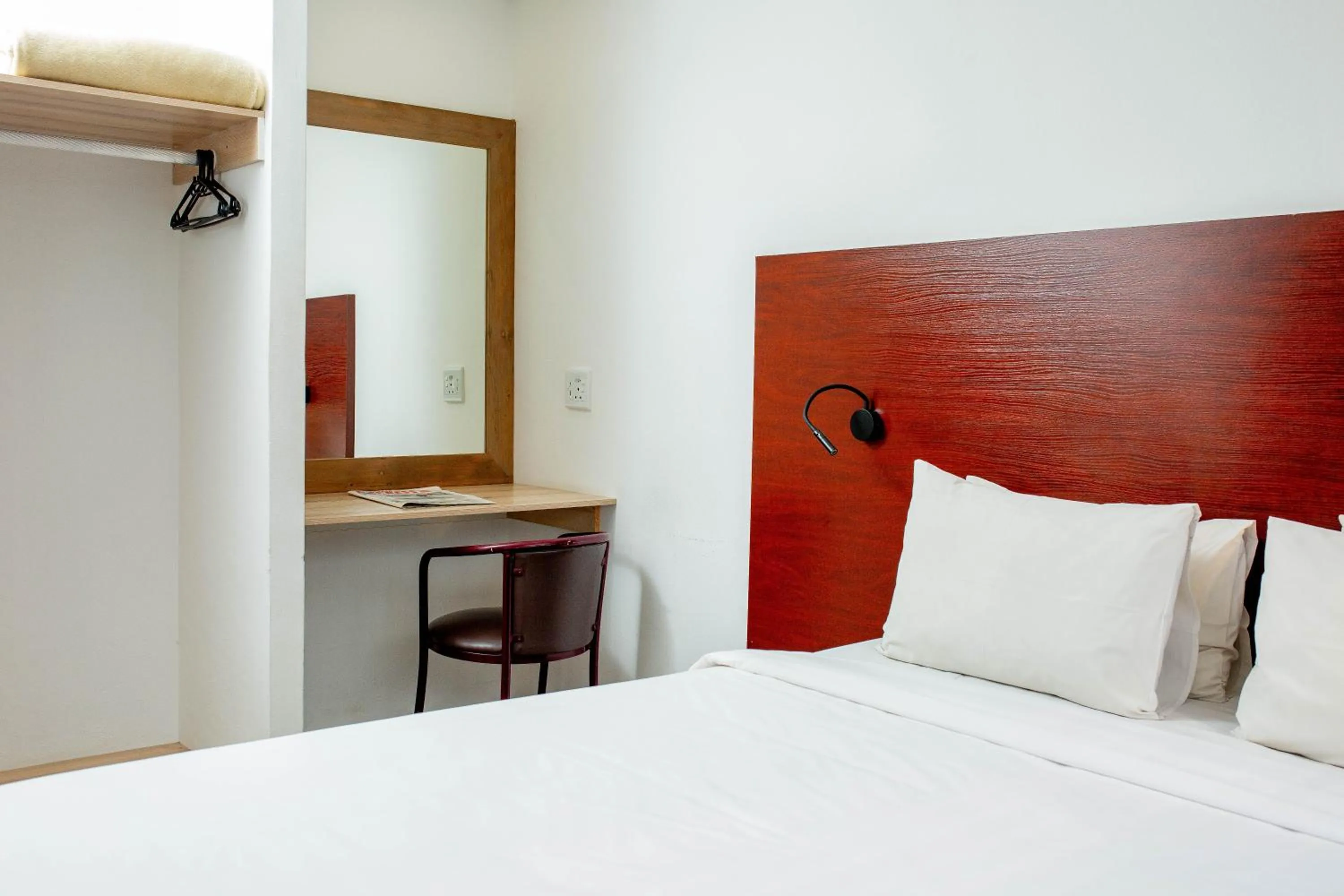 Bed in Vetho 1 Apartments OR Tambo Airport