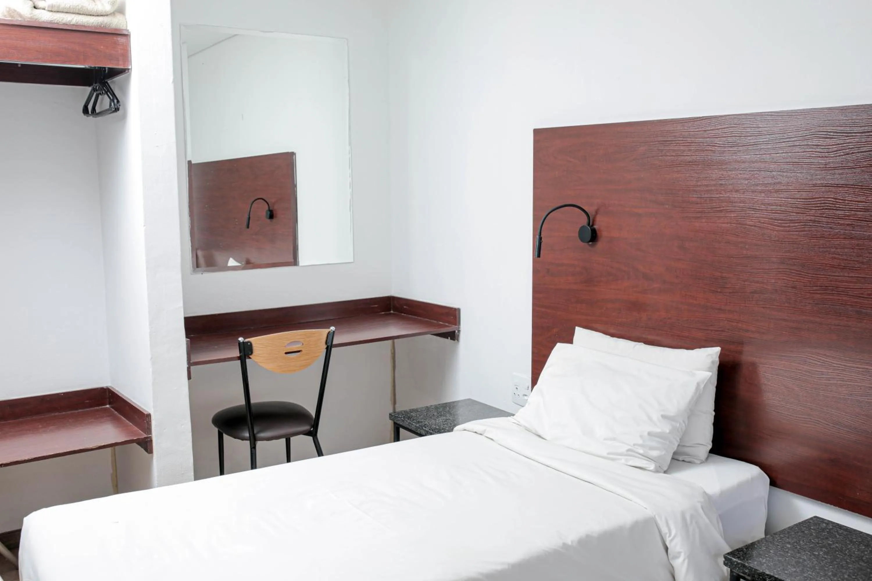 Bed in Vetho 1 Apartments OR Tambo Airport