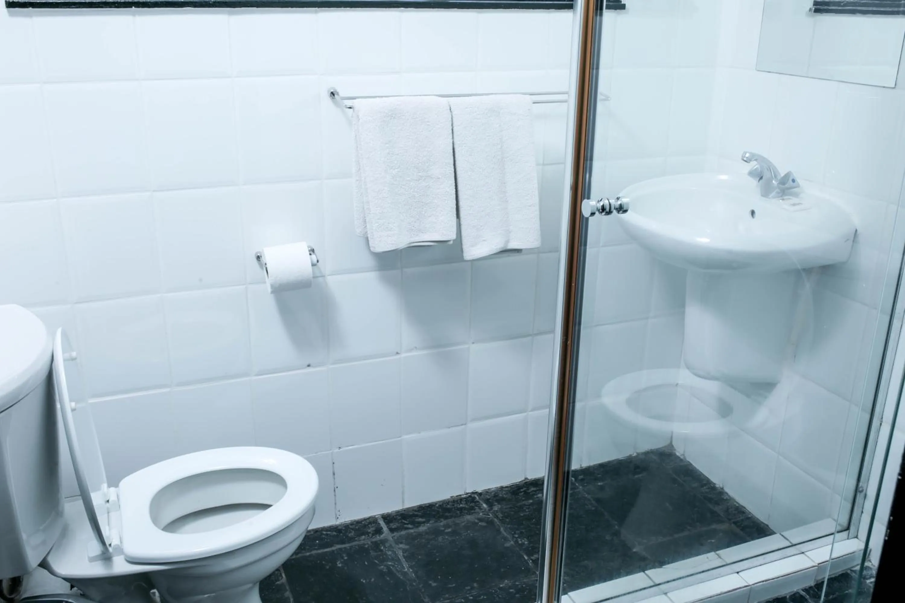 Shower in Vetho 1 Apartments OR Tambo Airport