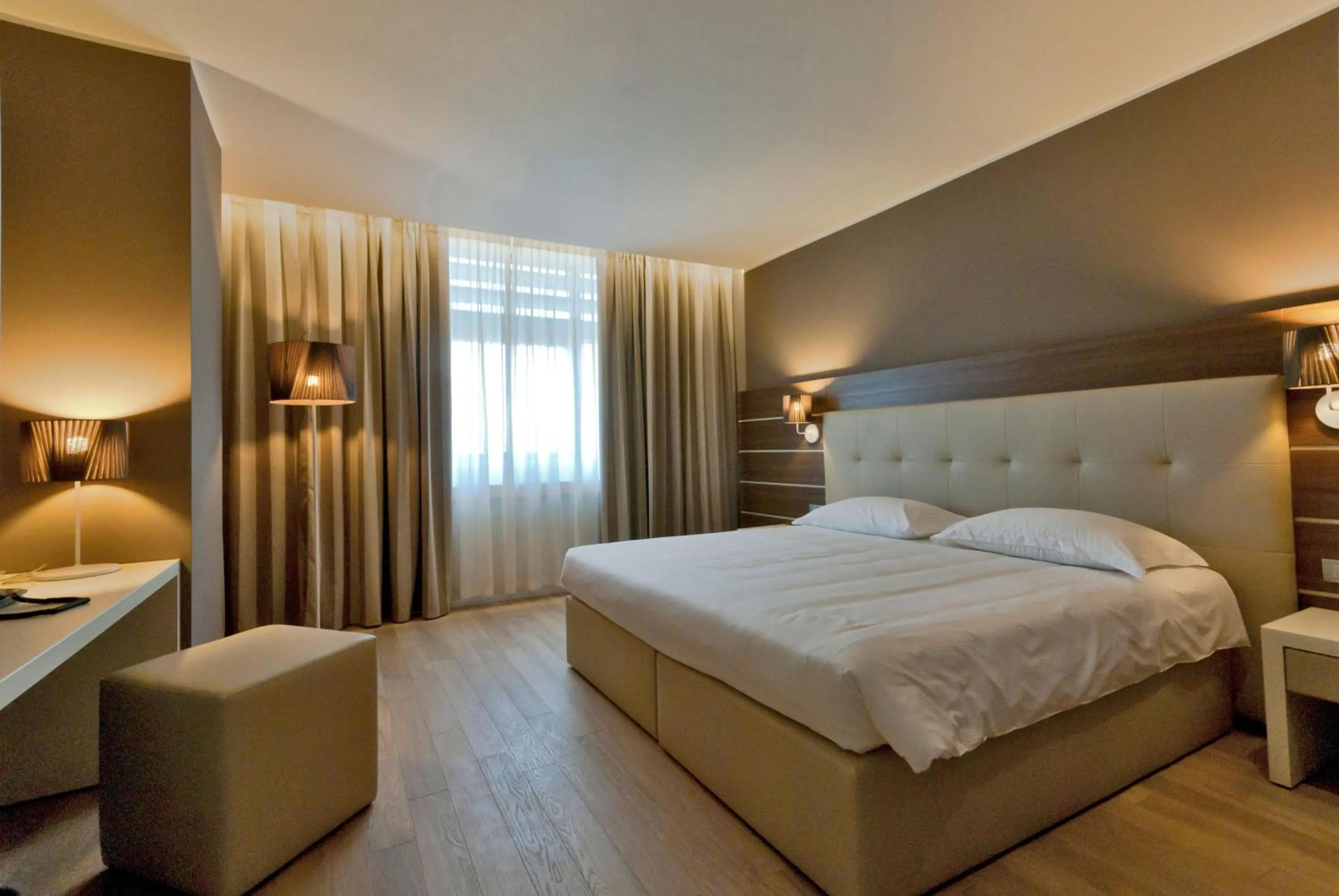 Photo of the whole room, Bed in Hotel Glamour