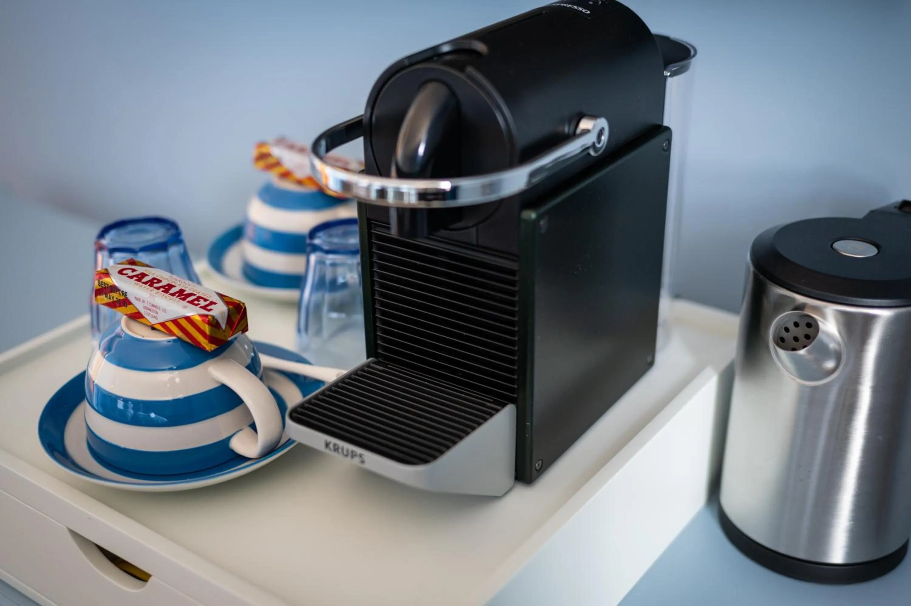 Coffee/tea facilities in No. 53 Frederick Street