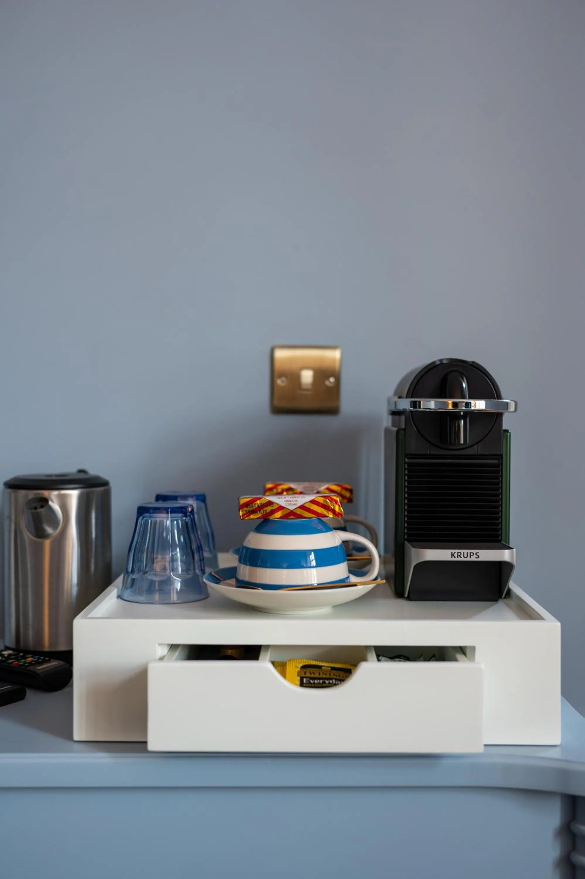 Coffee/tea facilities in No. 53 Frederick Street