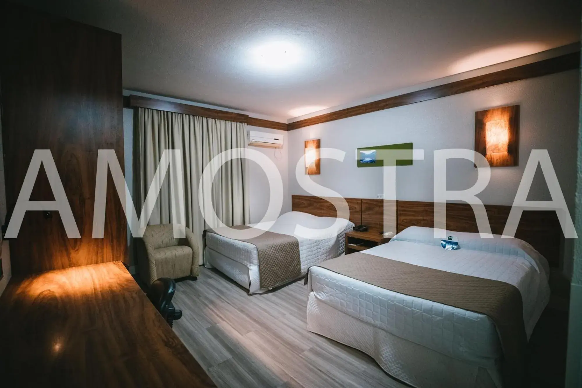 Family Room - single occupancy in Hotel Le Canard Lages Family Room - single occupancy in Hotel Le Canard Lages