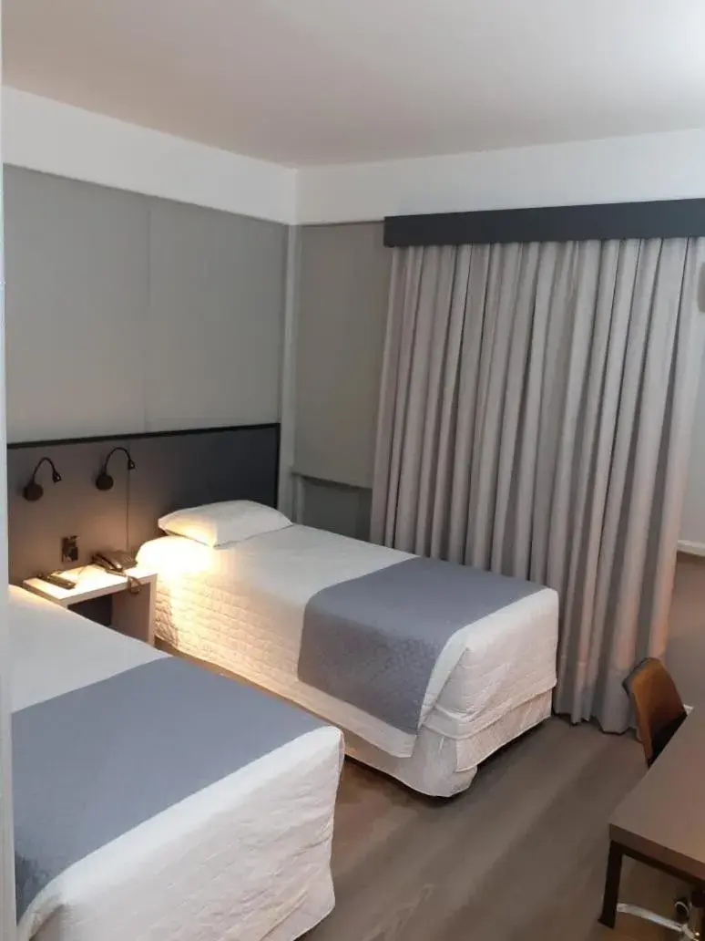 Executive Twin Room - single occupancy in Hotel Le Canard Lages Executive Twin Room - single occupancy in Hotel Le Canard Lages