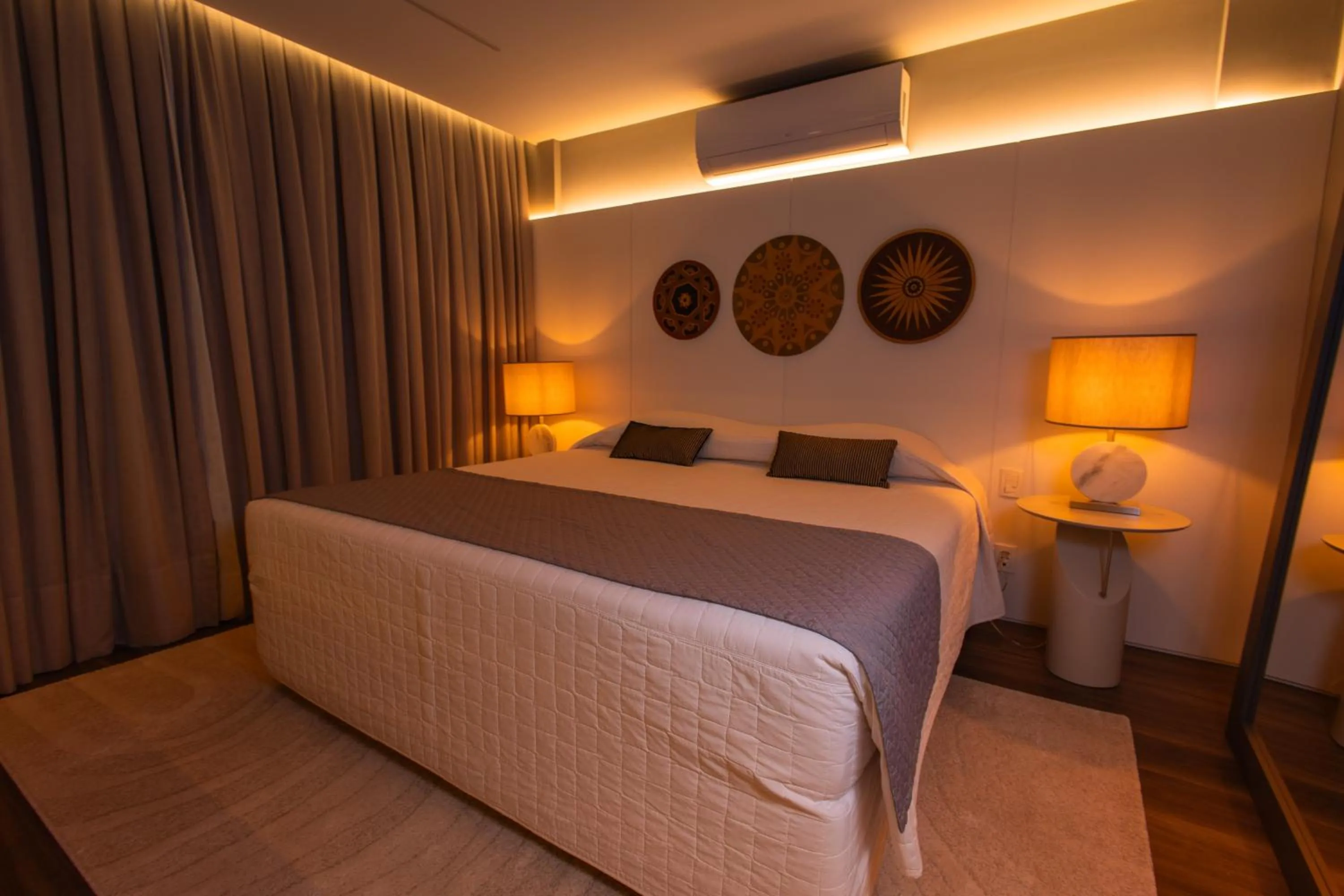 Bed in Hotel Le Canard Lages