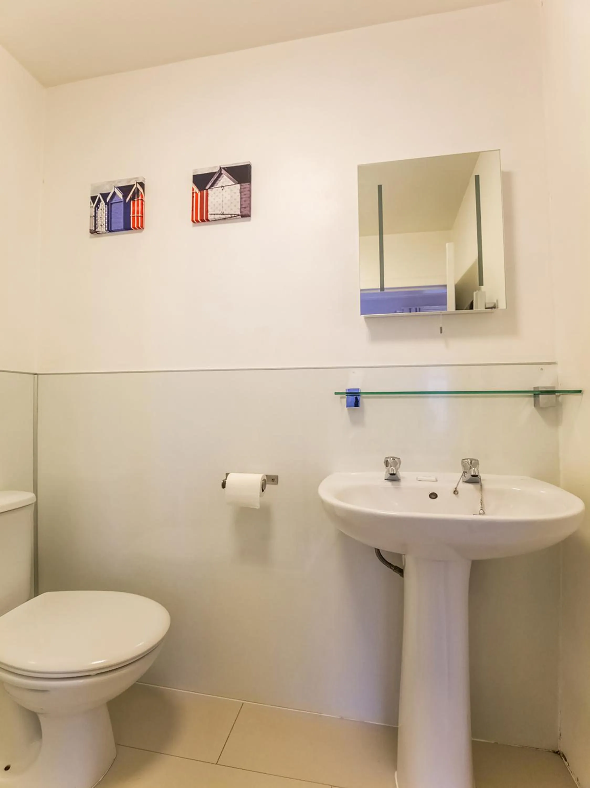 Bathroom in Lost Guest House Aberdeen