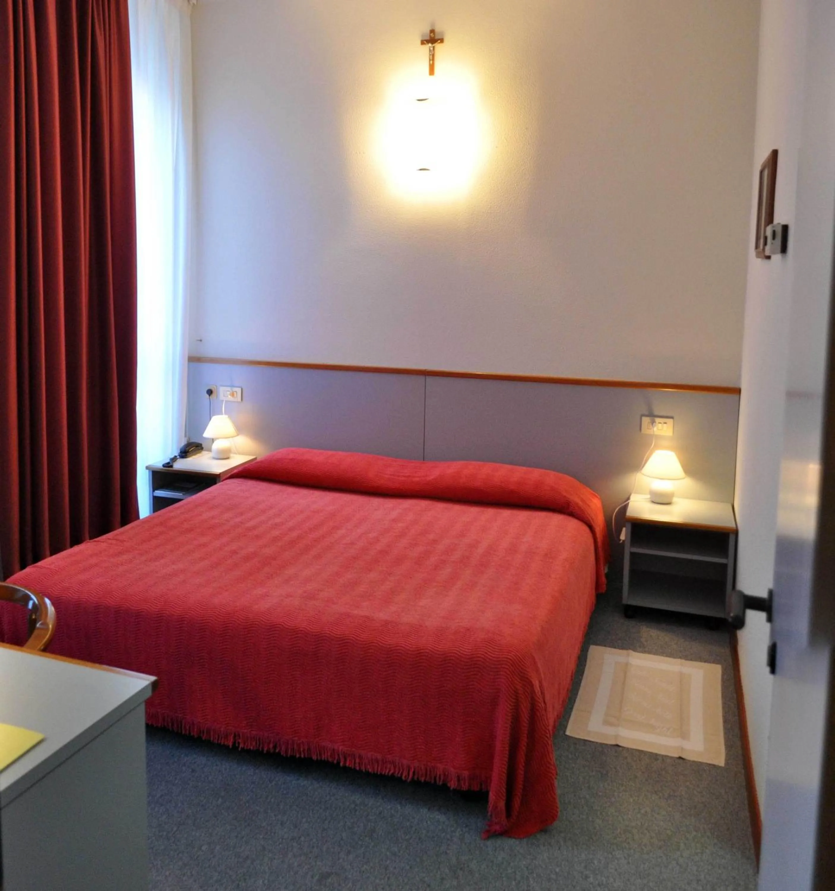Bedroom, Bed in Hotel Italia