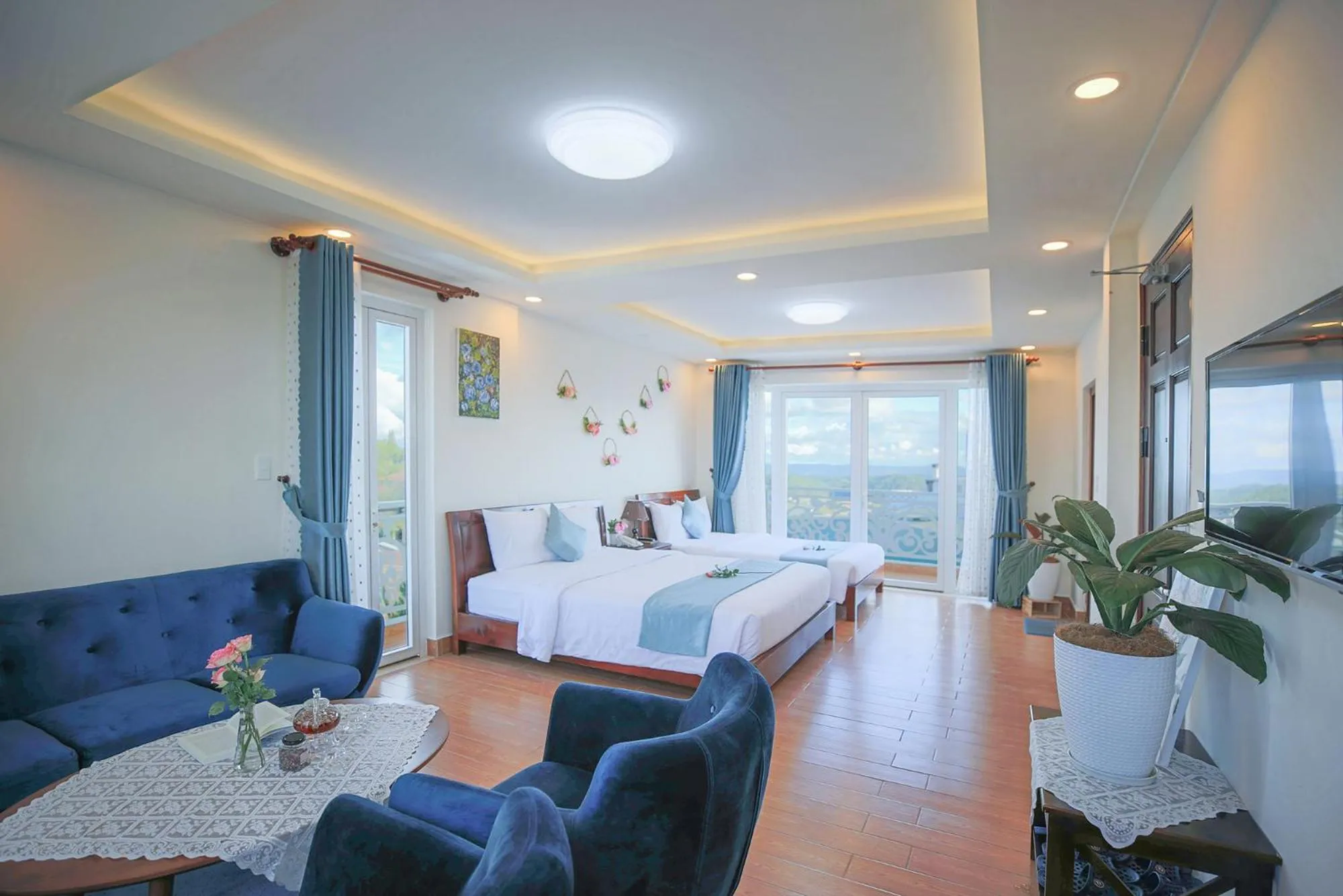 Bed in Rose Valley Hotel Da Lat Vietnam