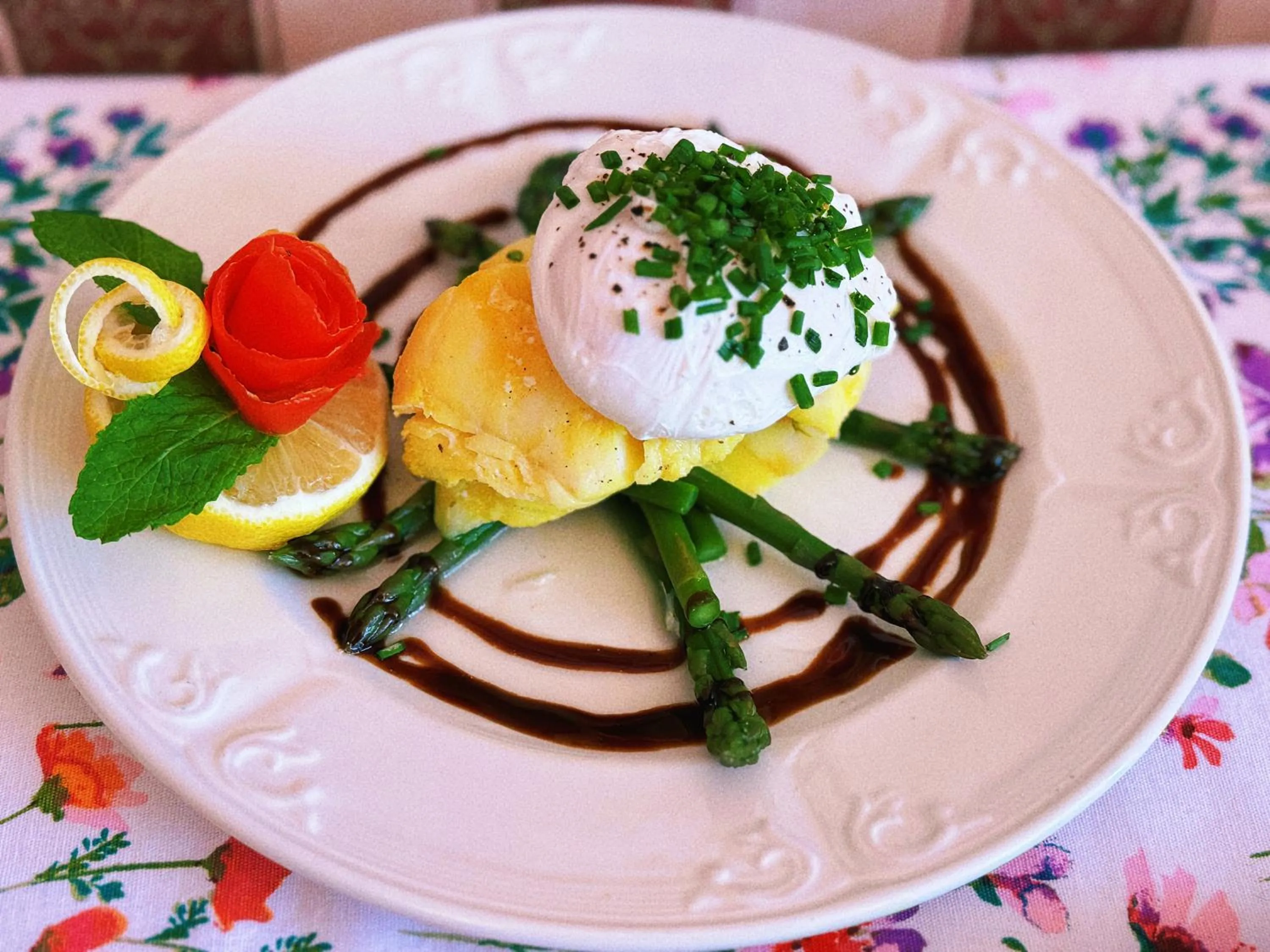 Breakfast in The Robin Hill