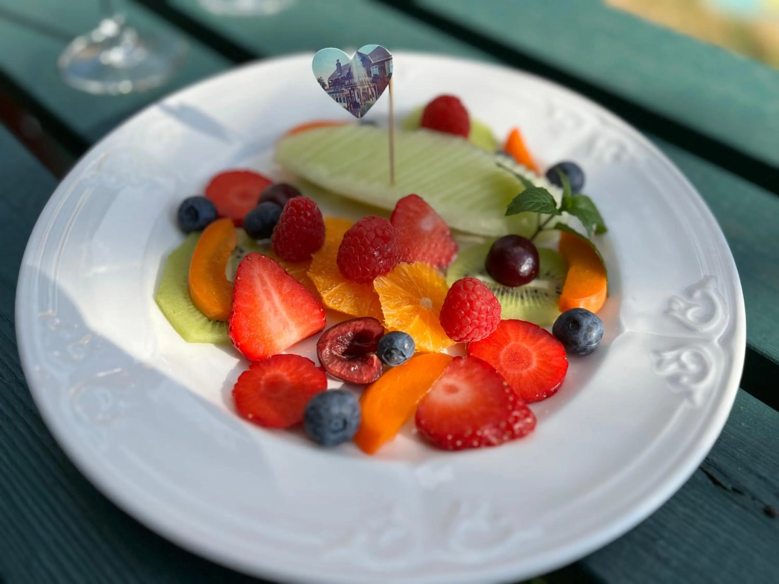 Breakfast in The Robin Hill