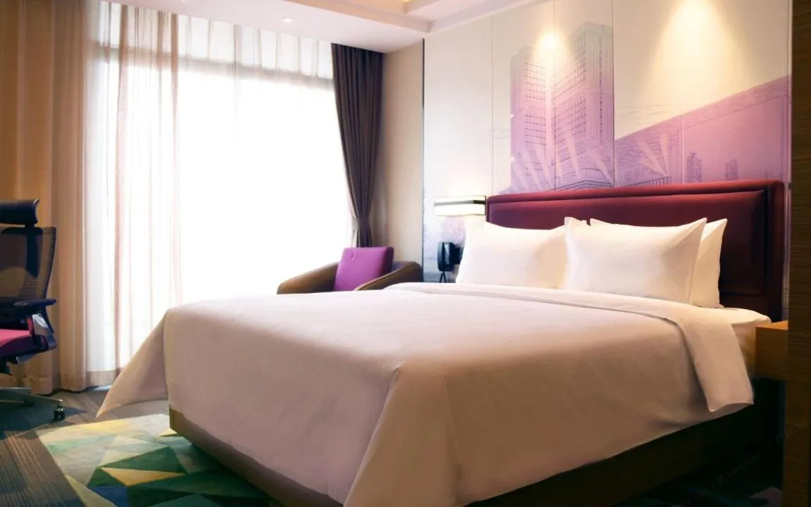 Bed in Hampton by Hilton Zhuhai Cheng Feng Plaza