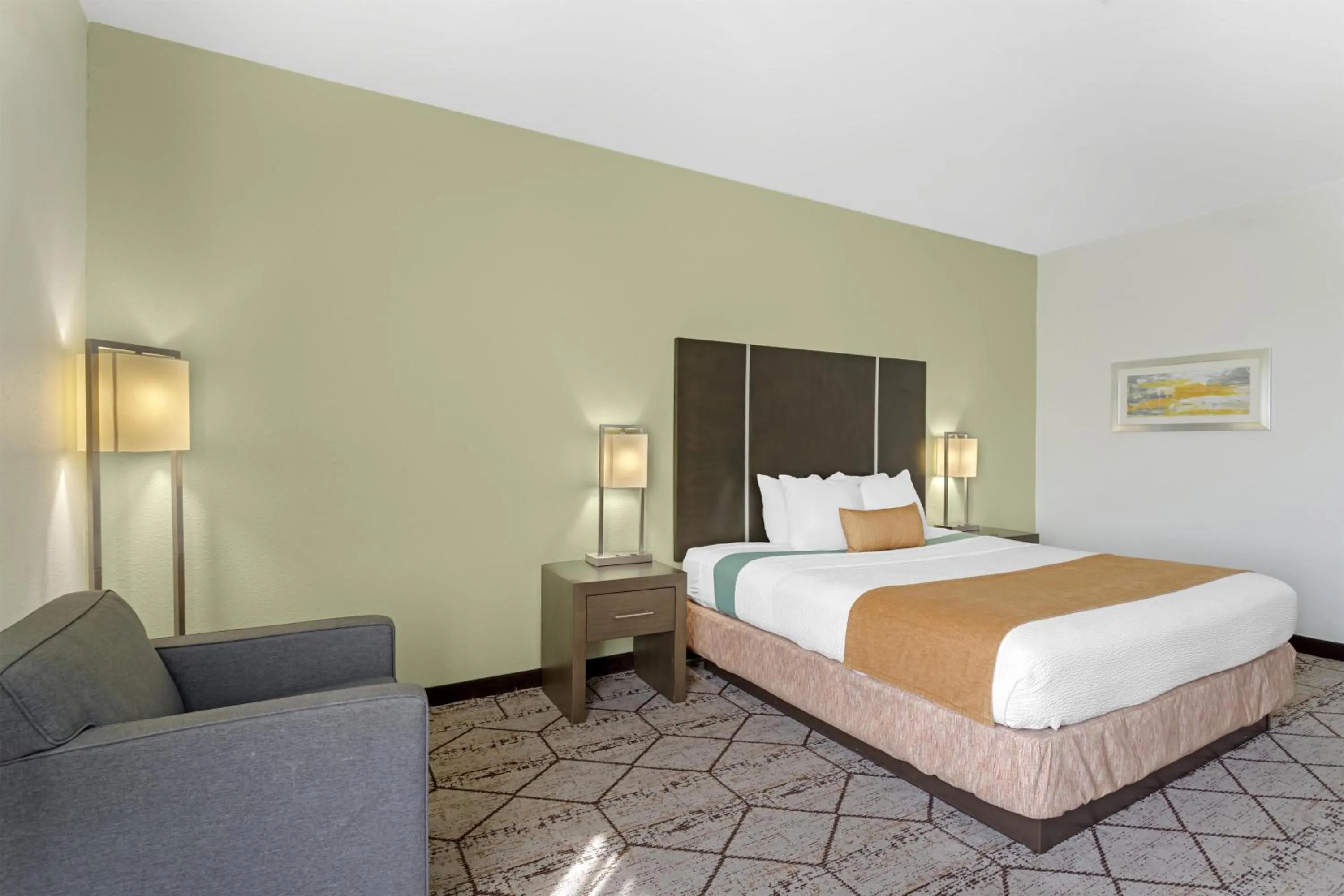 Bedroom, Bed in Best Western Plus North Houston Inn & Suites