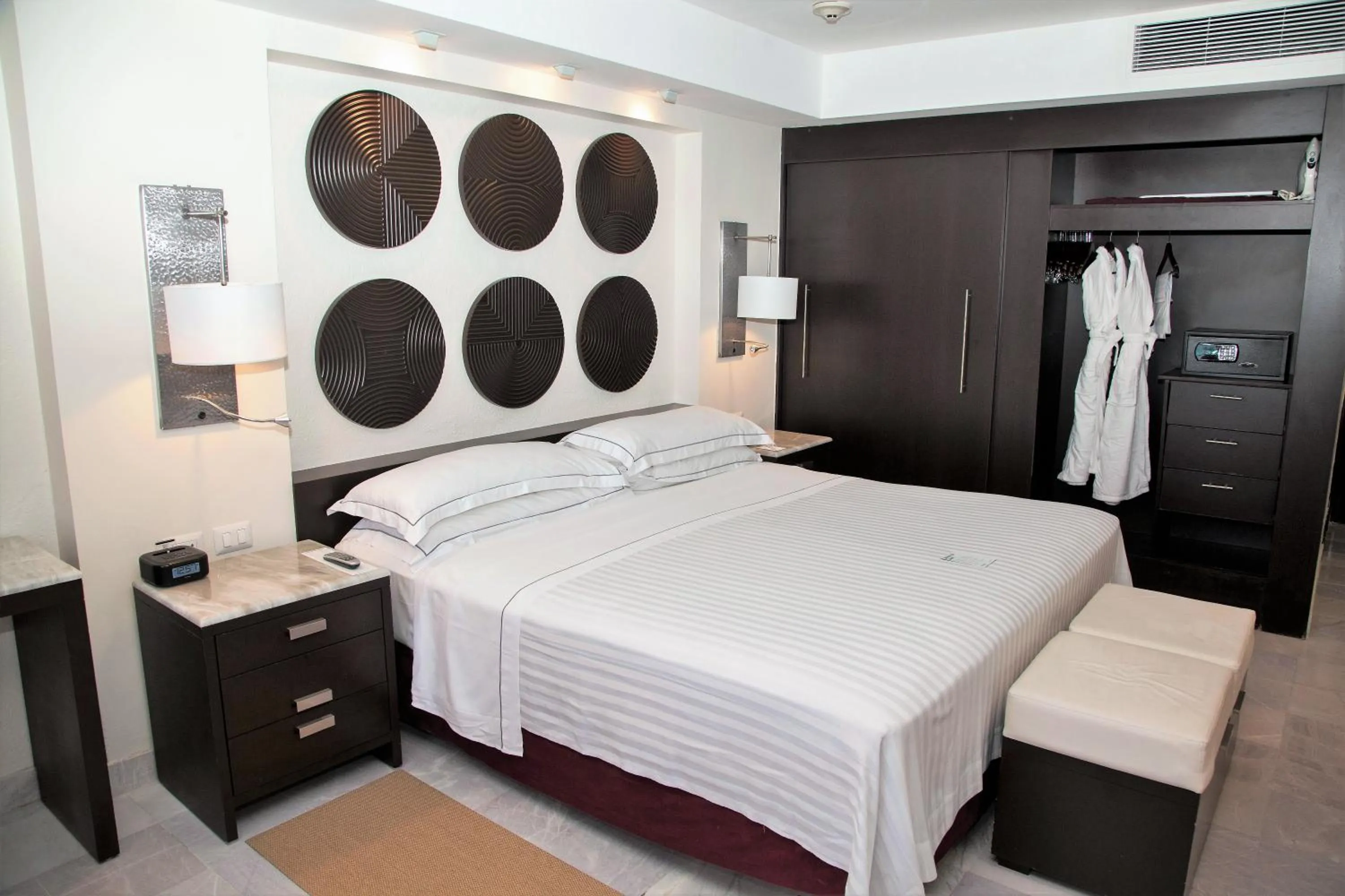 Bedroom, Bed in Occidental Nuevo Vallarta - All Inclusive