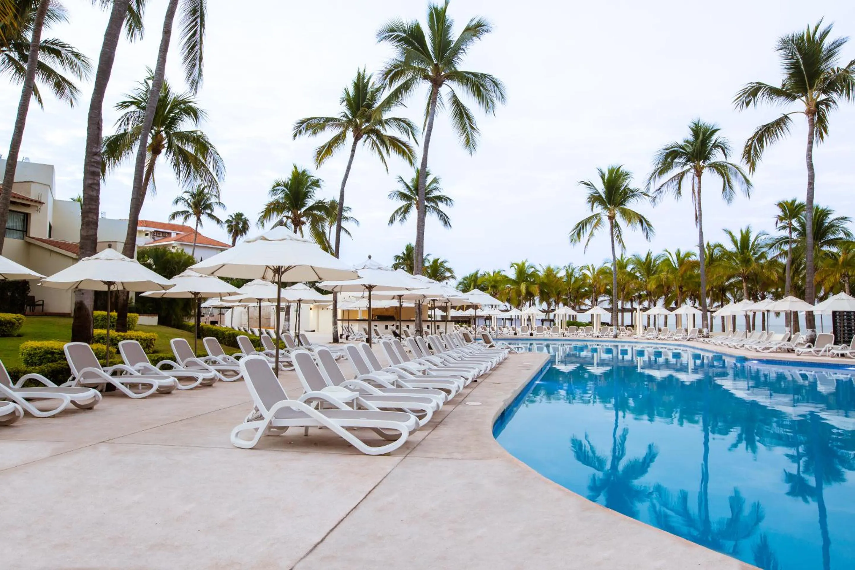Swimming pool in Occidental Nuevo Vallarta - All Inclusive