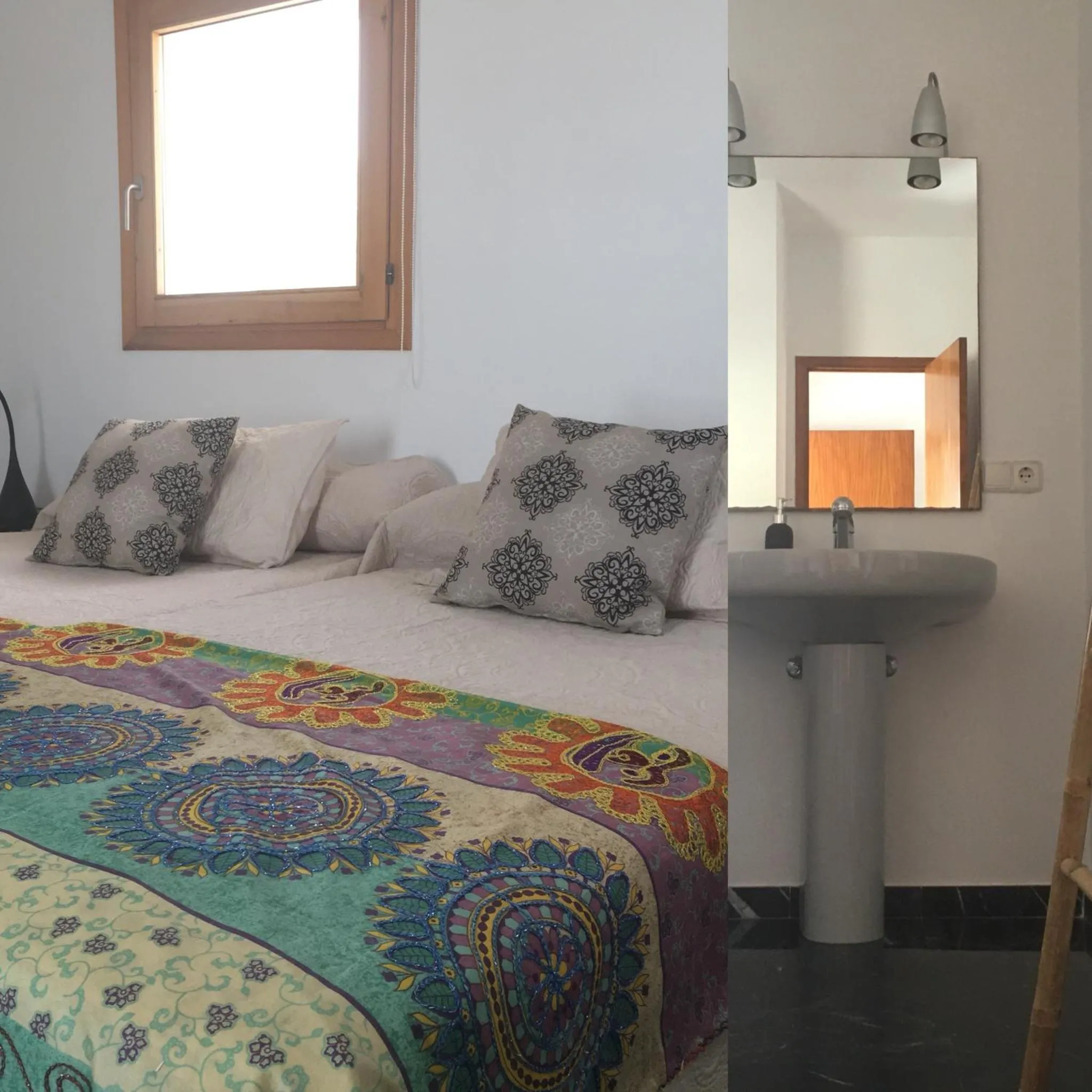 Bed in CASABAH bed & breakfast