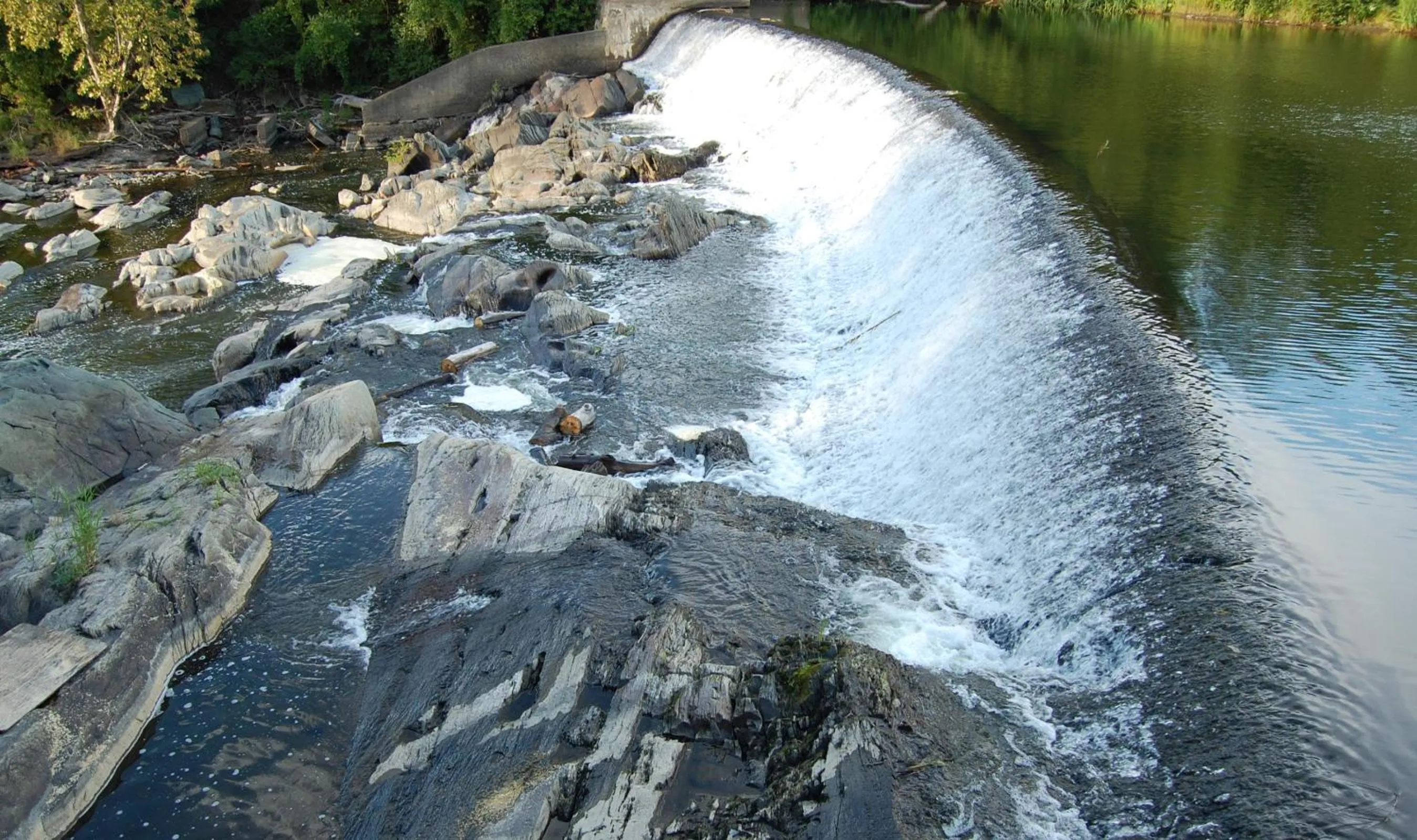 Summer in The Common Man Inn & Restaurant