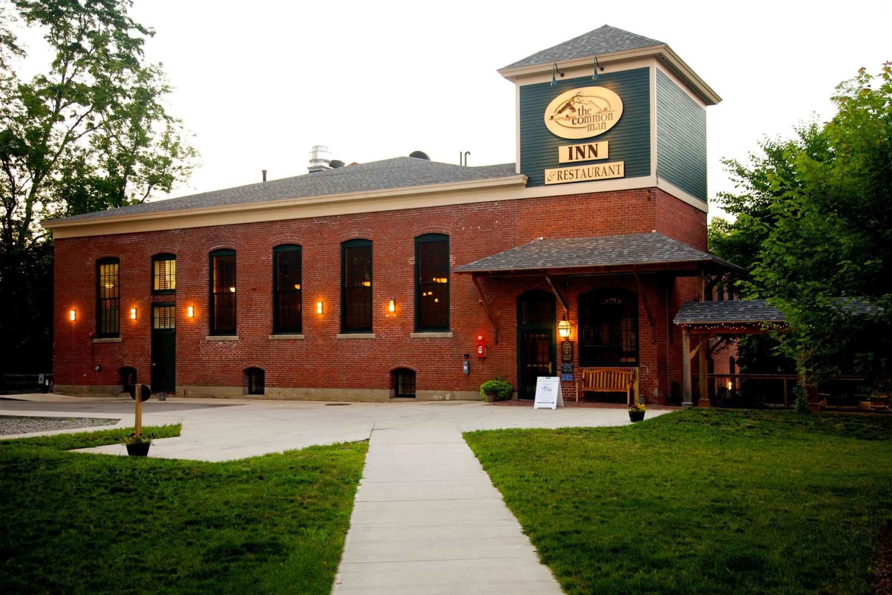 Restaurant/places to eat in The Common Man Inn & Restaurant