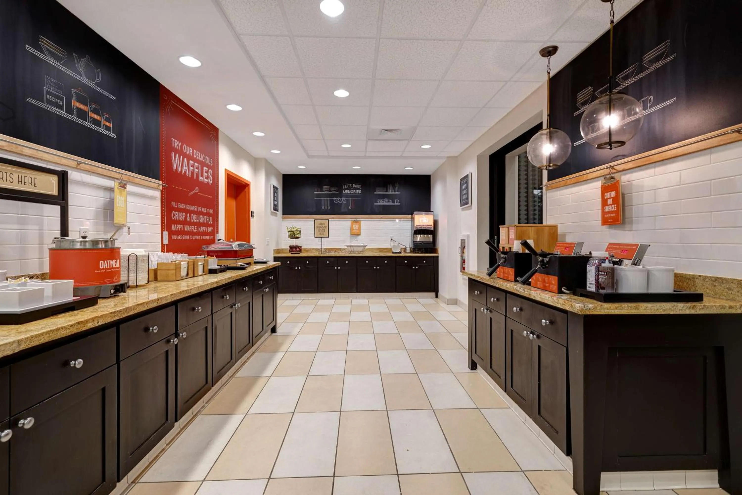 Breakfast in Hampton Inn & Suites San Luis Obispo