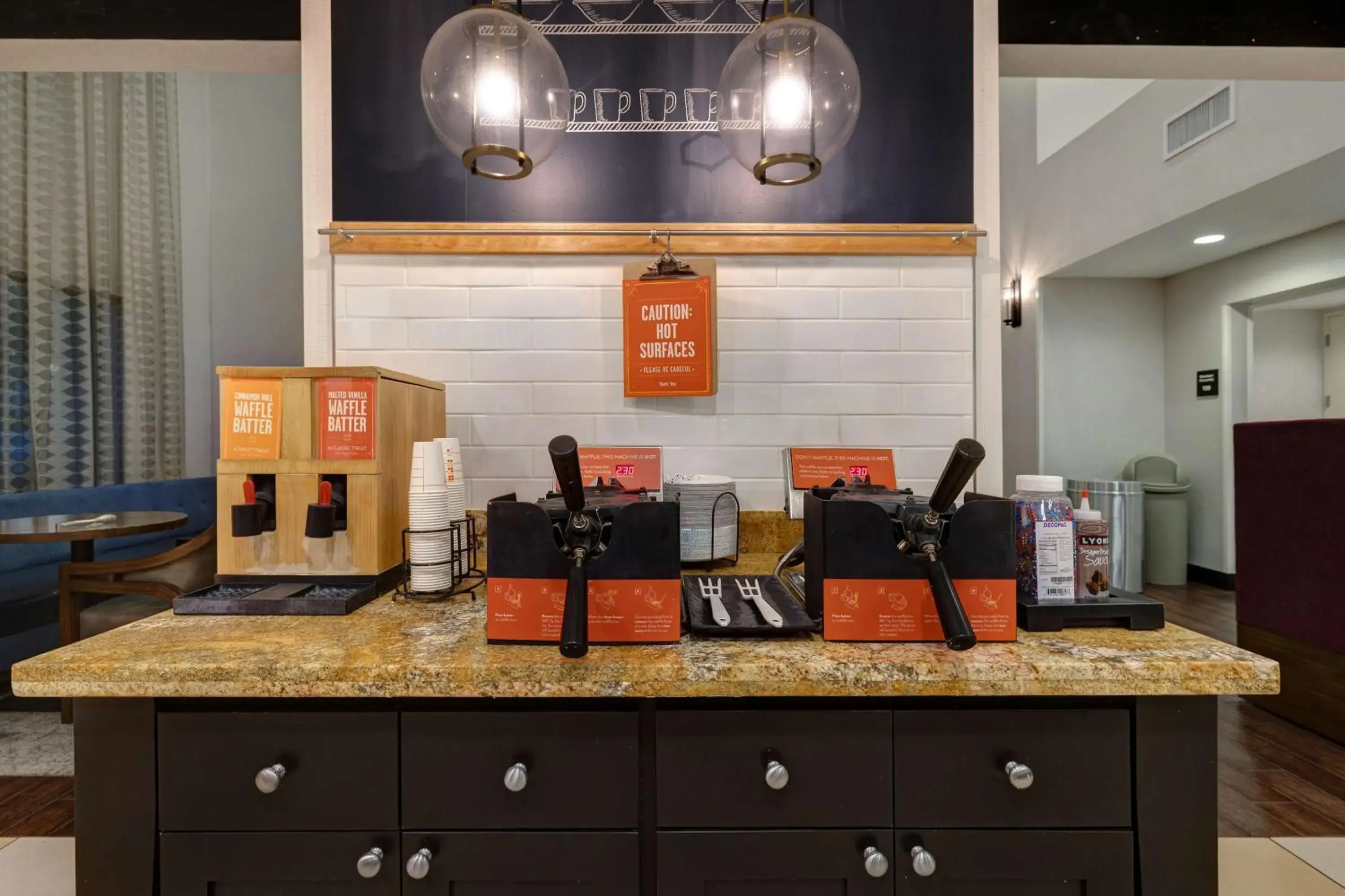 Breakfast in Hampton Inn & Suites San Luis Obispo Breakfast in Hampton Inn & Suites San Luis Obispo