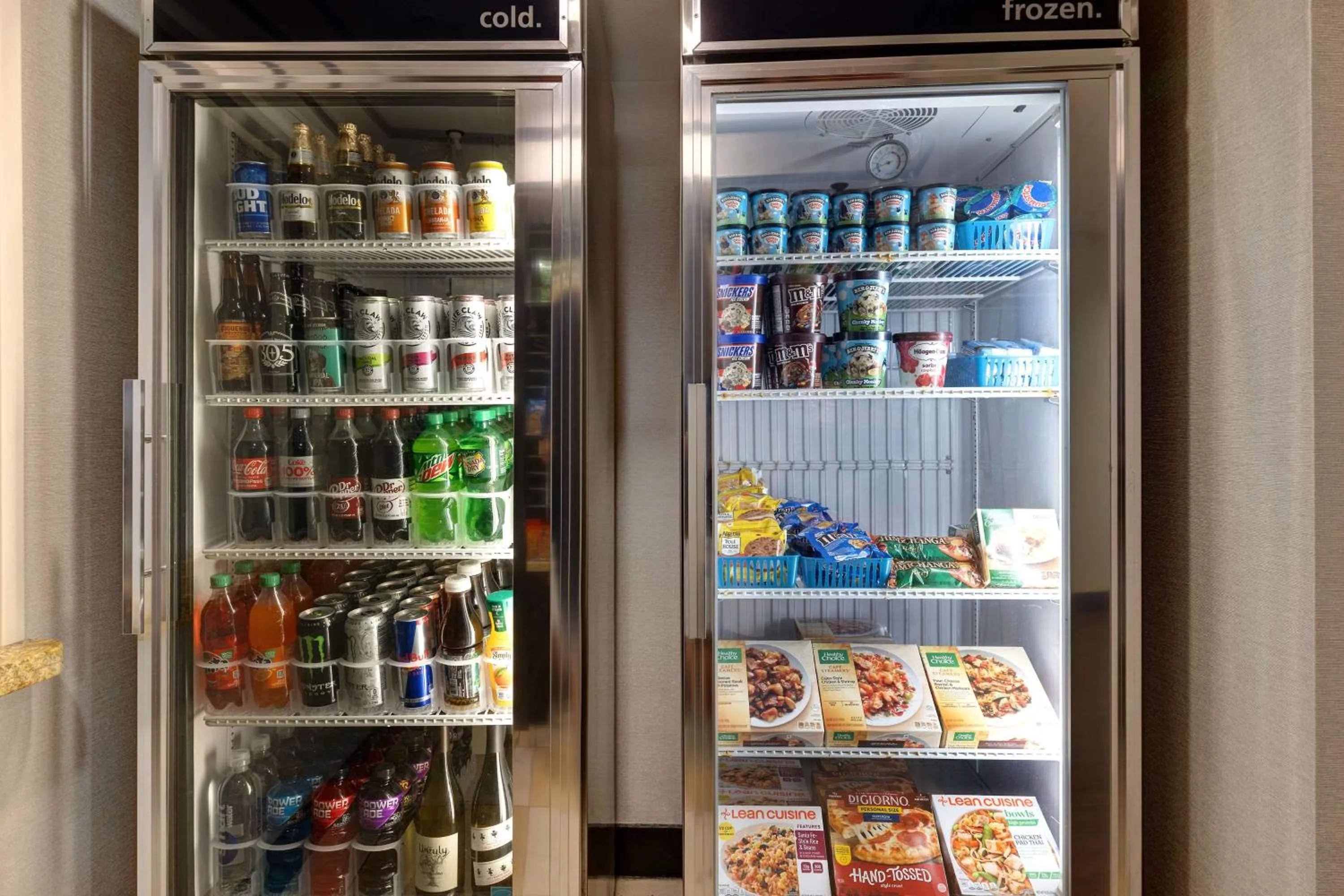 Restaurant/places to eat in Hampton Inn & Suites San Luis Obispo