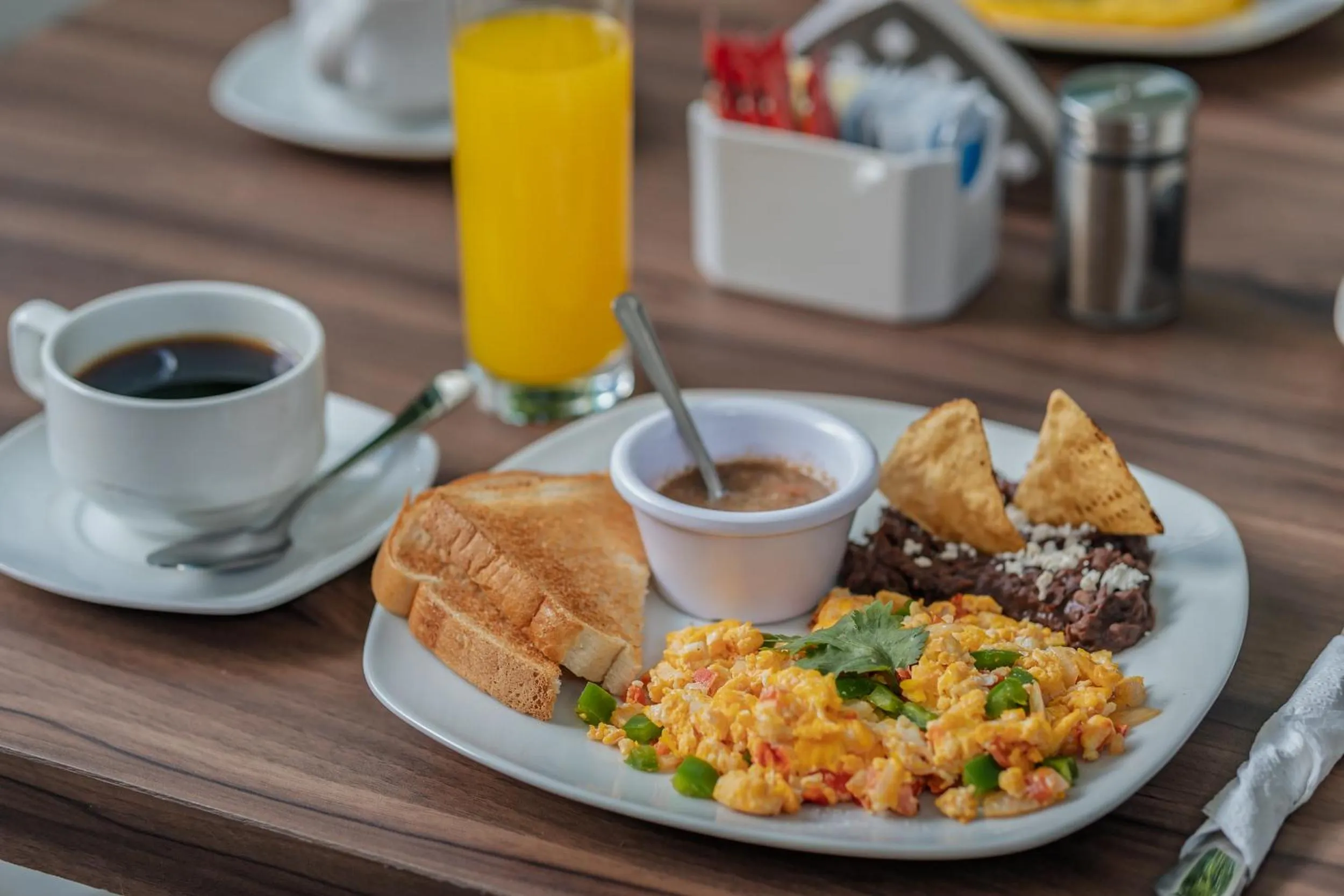 Restaurant/places to eat in Hotel Casa Nova, Merida