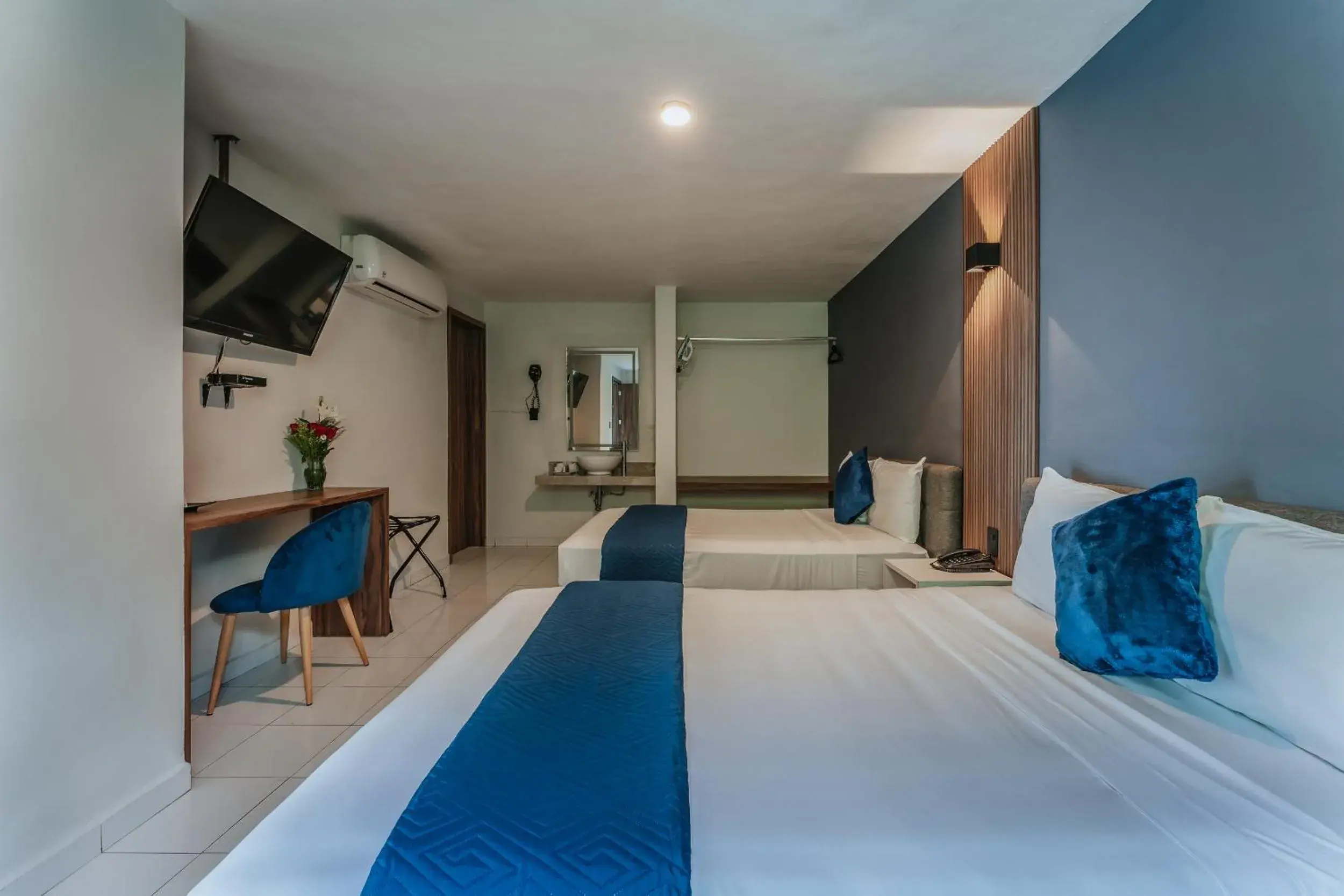 Bed in Hotel Casa Nova, Merida Bed in Hotel Casa Nova, Merida