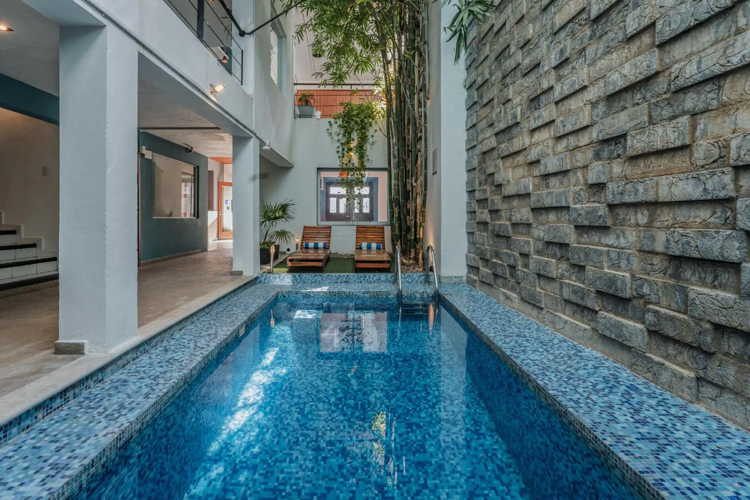 Pool view in Hotel Casa Nova, Merida Pool view in Hotel Casa Nova, Merida