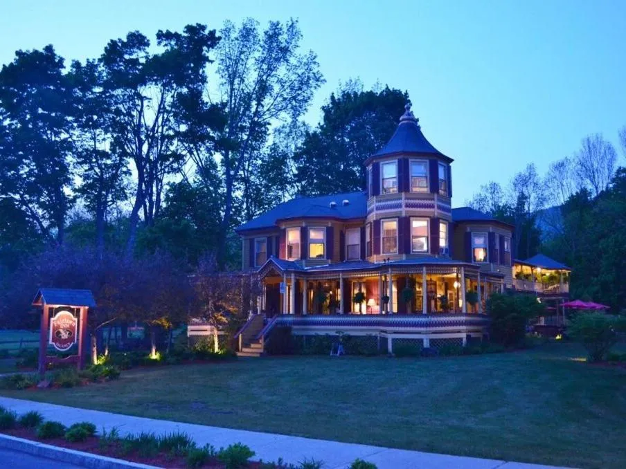 Property building in Fairlawn Inn