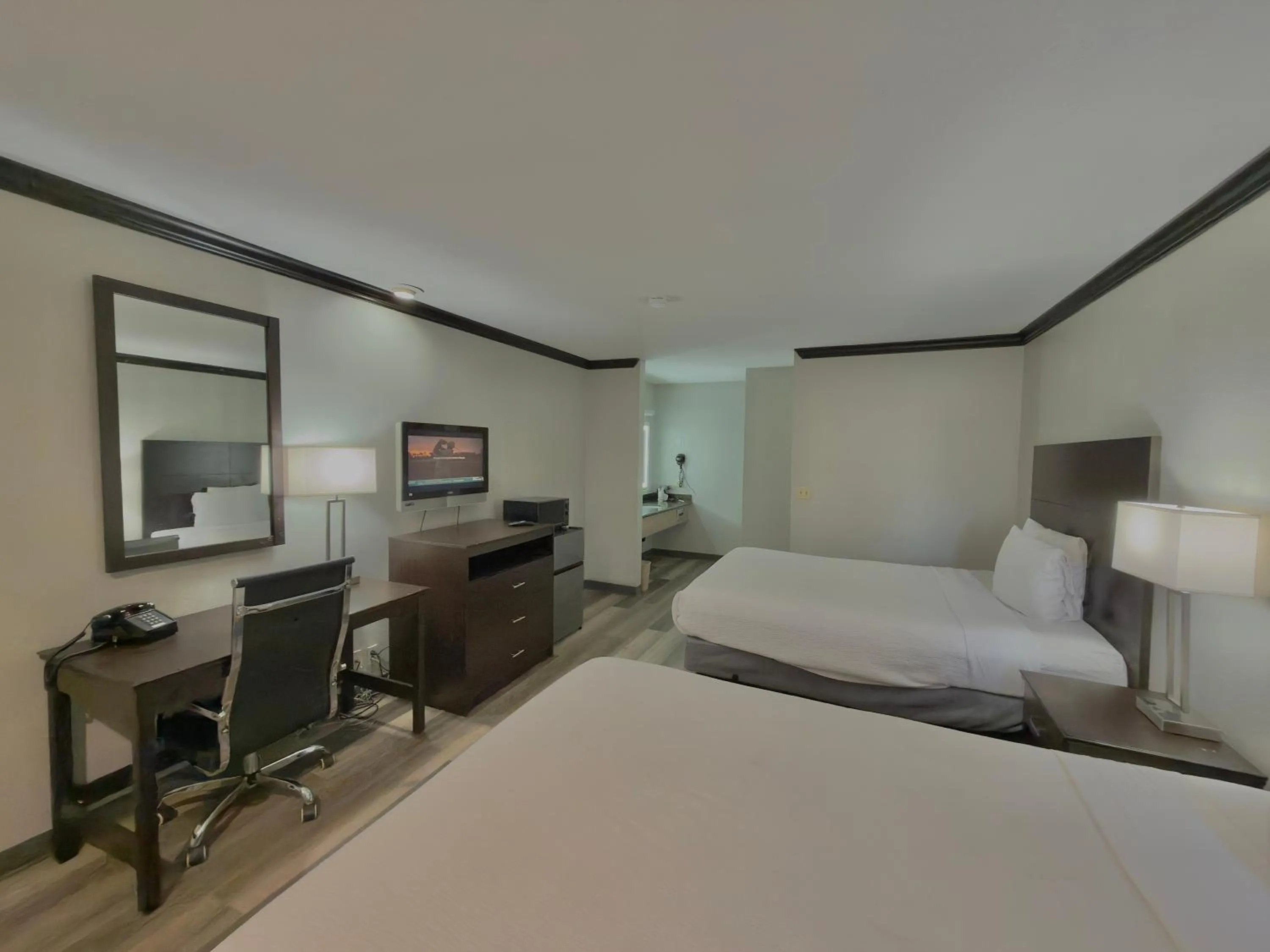 Bed in Discovery Inn