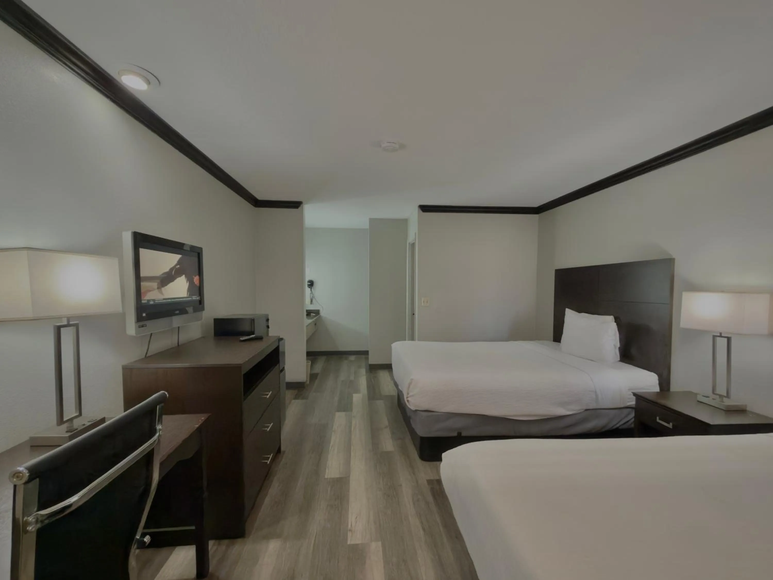 Bed in Discovery Inn