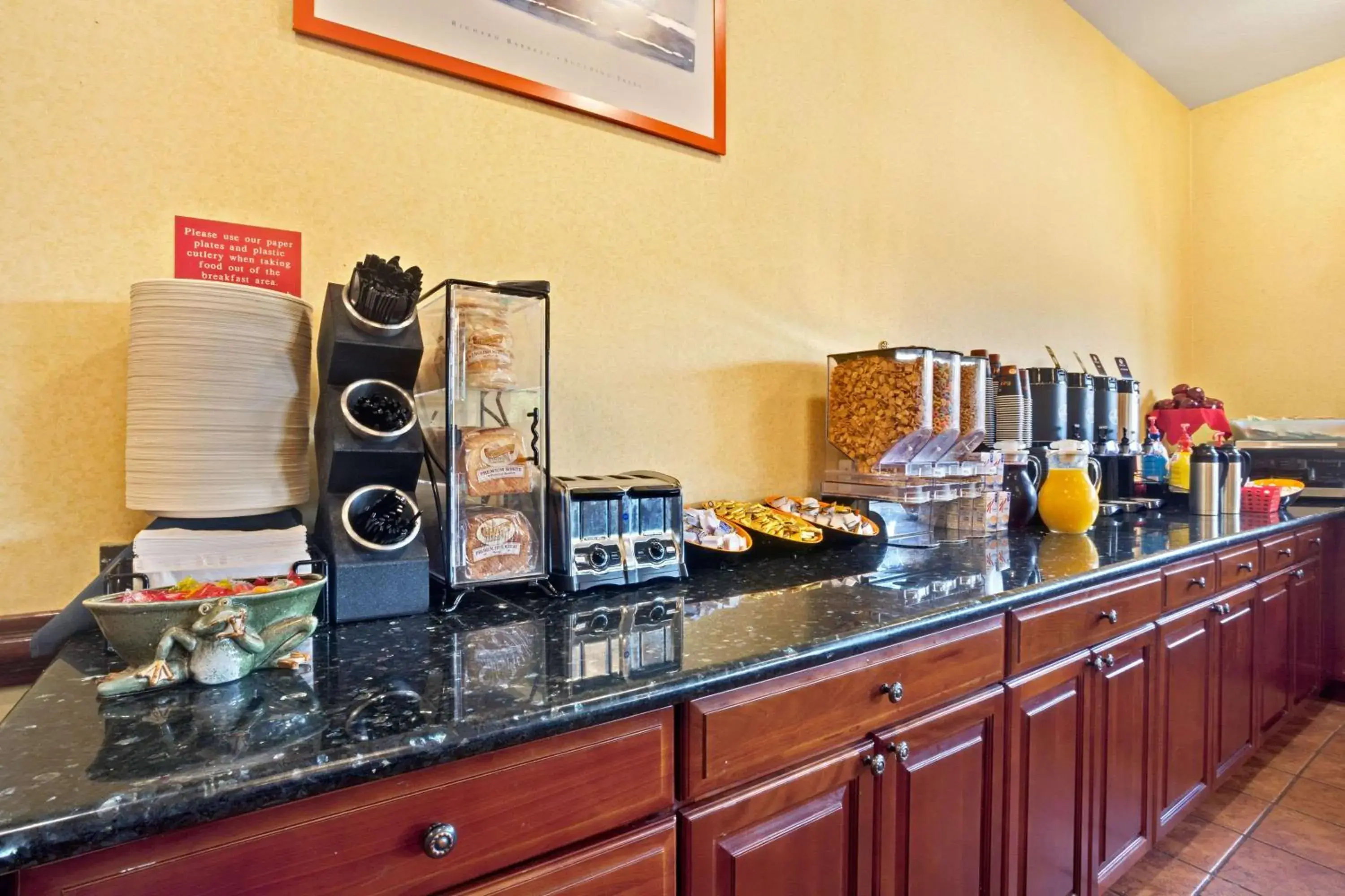 Restaurant/places to eat in Ramada by Wyndham Tukwila Southcenter Restaurant/places to eat in Ramada by Wyndham Tukwila Southcenter