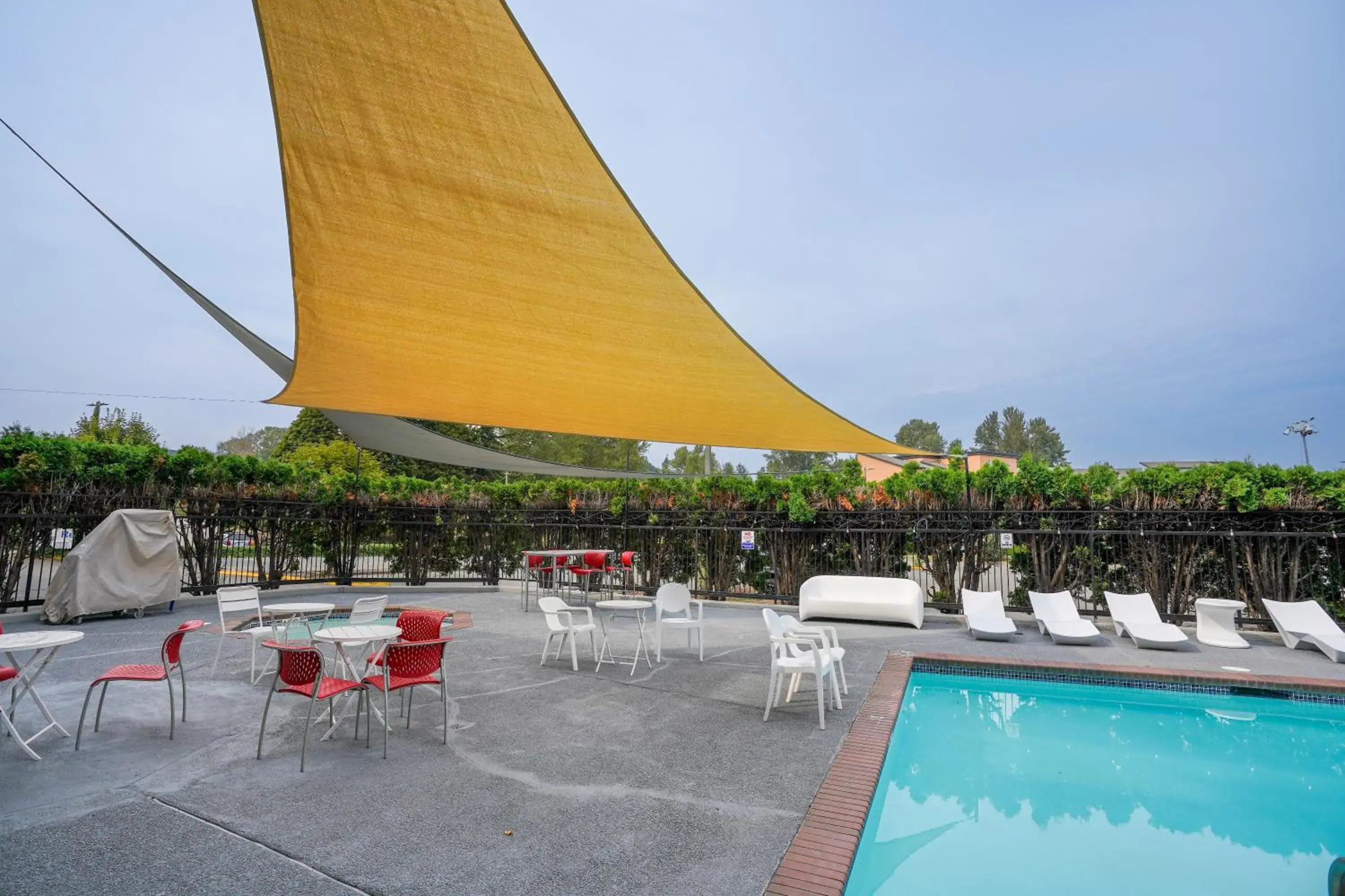 Swimming pool in Ramada by Wyndham Tukwila Southcenter Swimming pool in Ramada by Wyndham Tukwila Southcenter