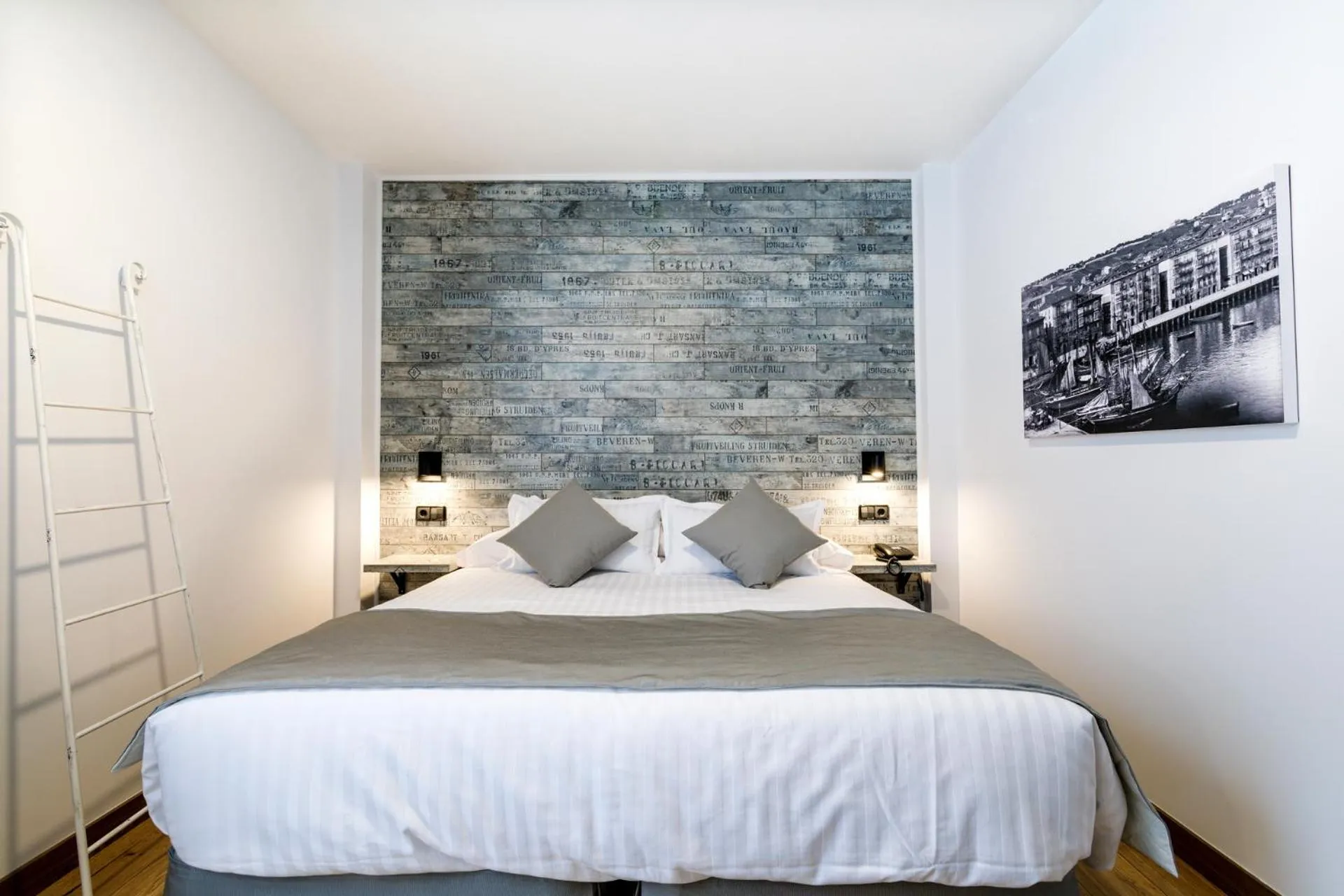 Bed in Suite Home Pinares