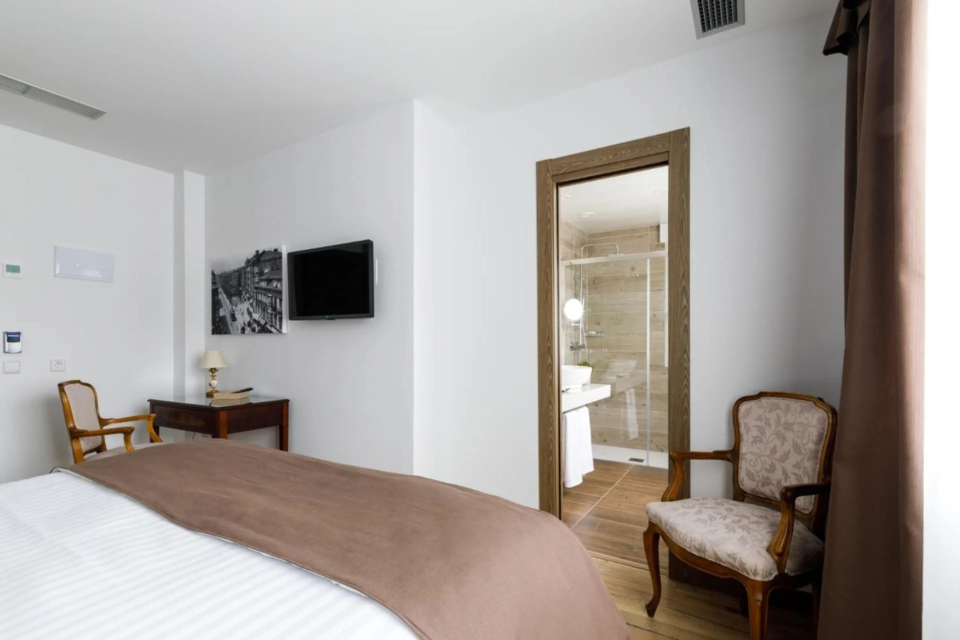 Bed in Suite Home Pinares