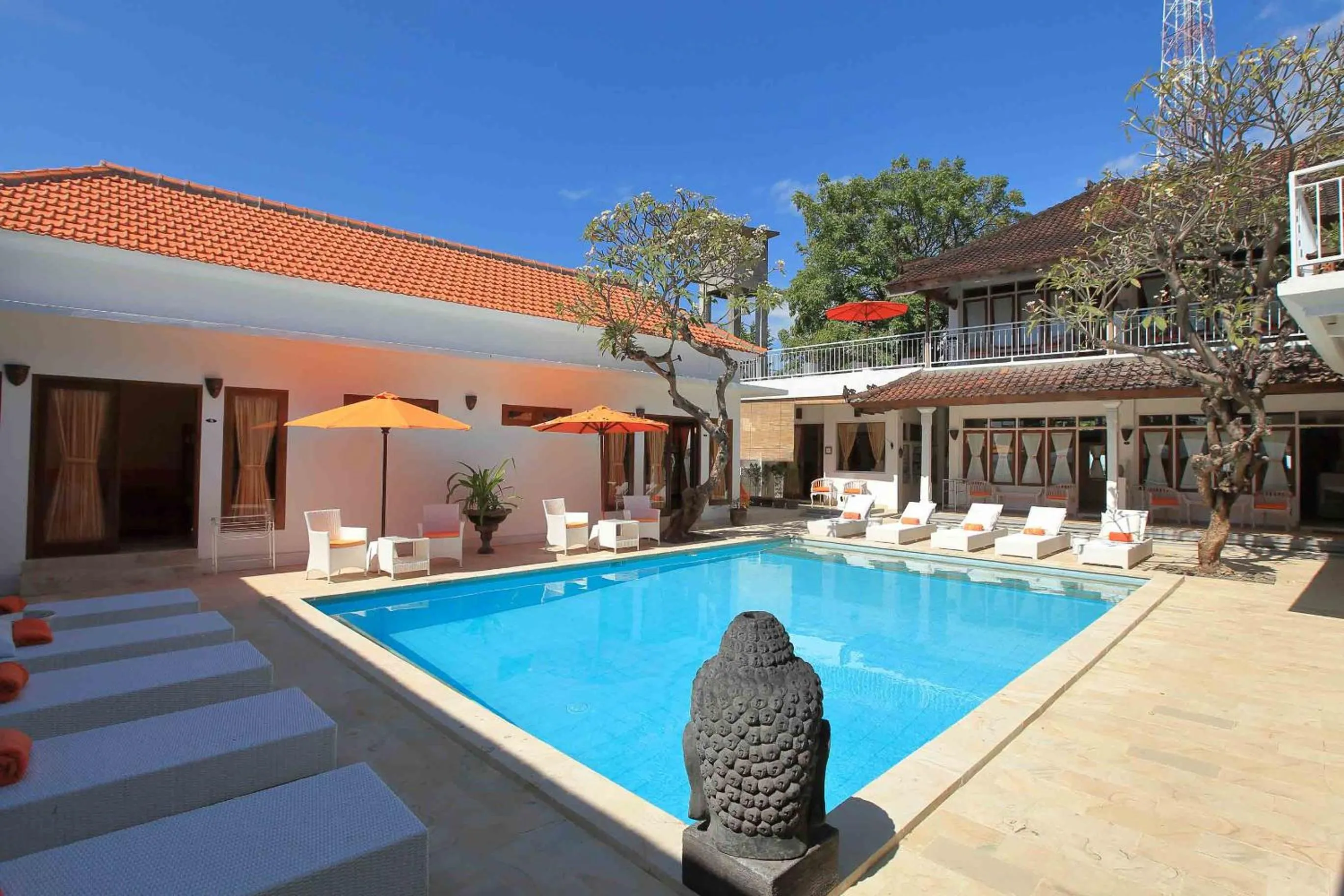 Balcony/Terrace in Villa Agung Beach Inn