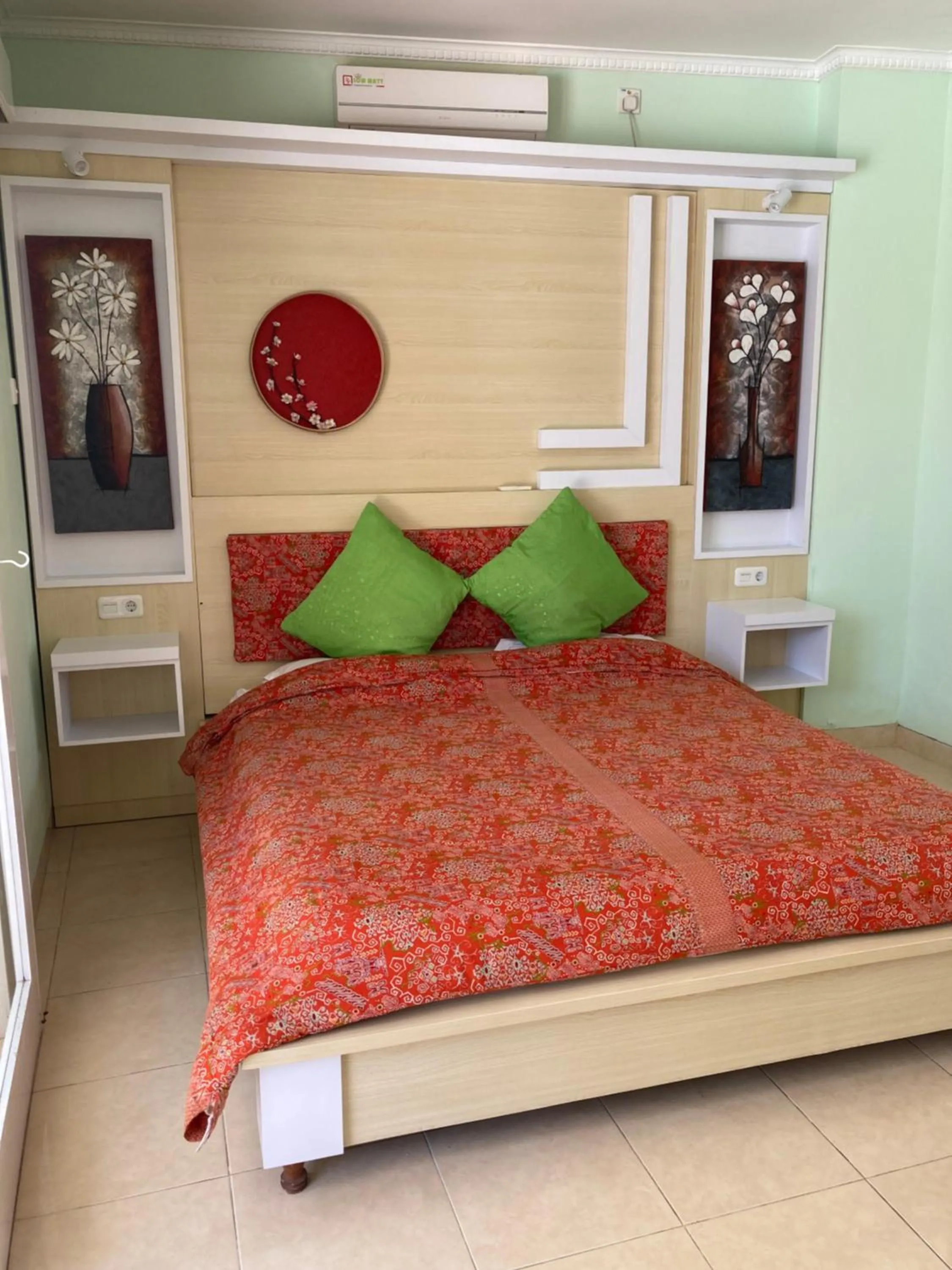 Bedroom, Bed in Villa Agung Beach Inn