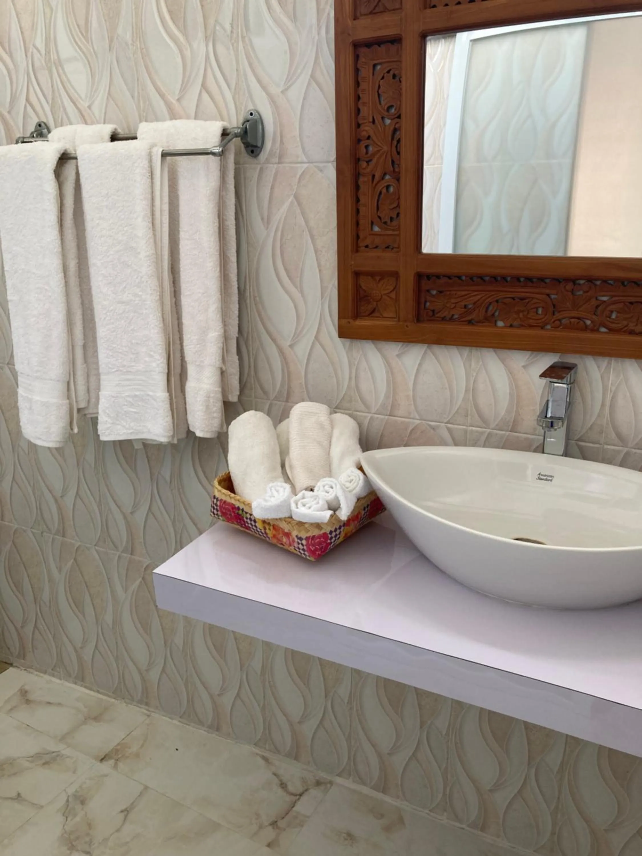 Bathroom in Villa Agung Beach Inn