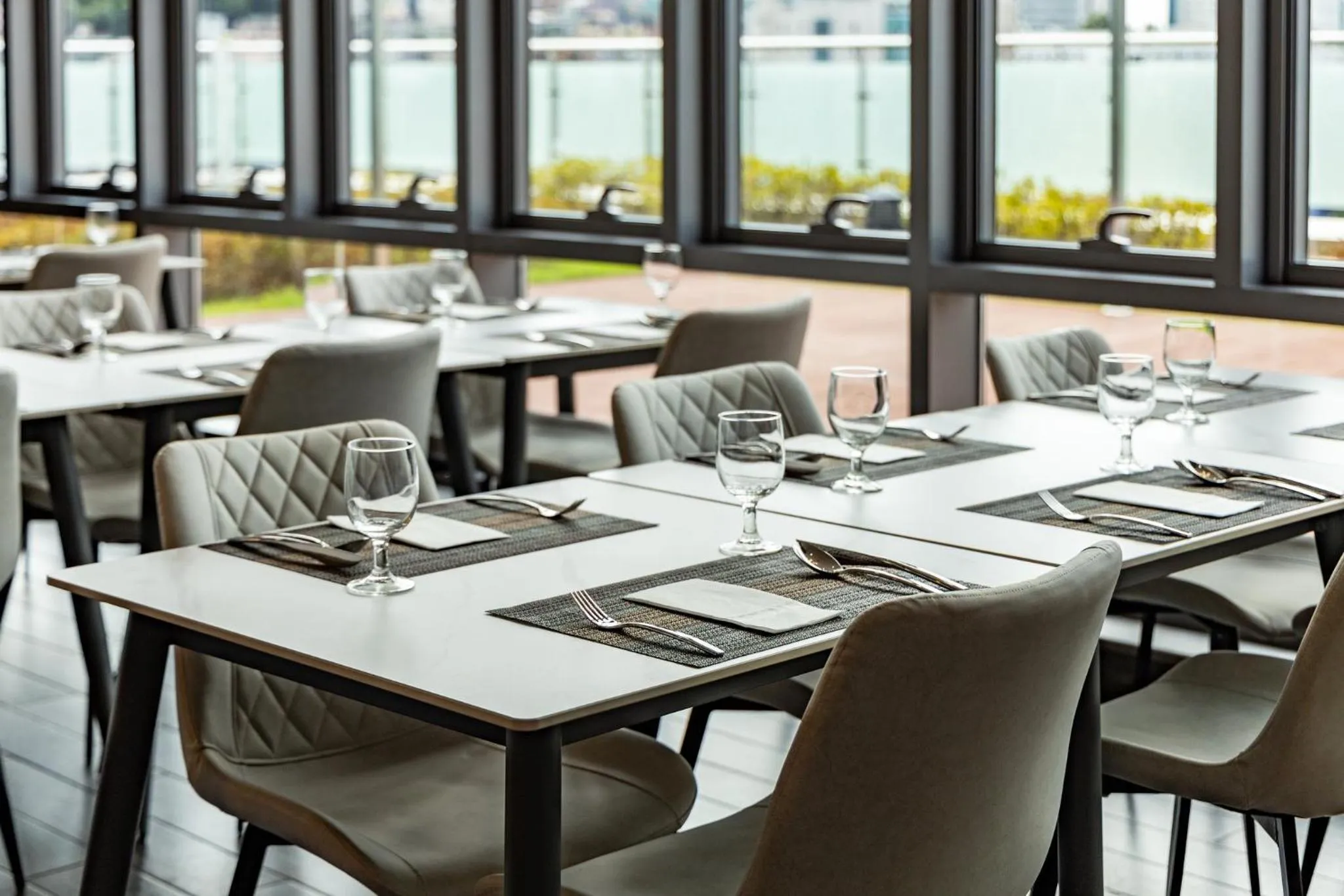 Restaurant/places to eat in Holiday Inn Express Seoul Hongdae by IHG