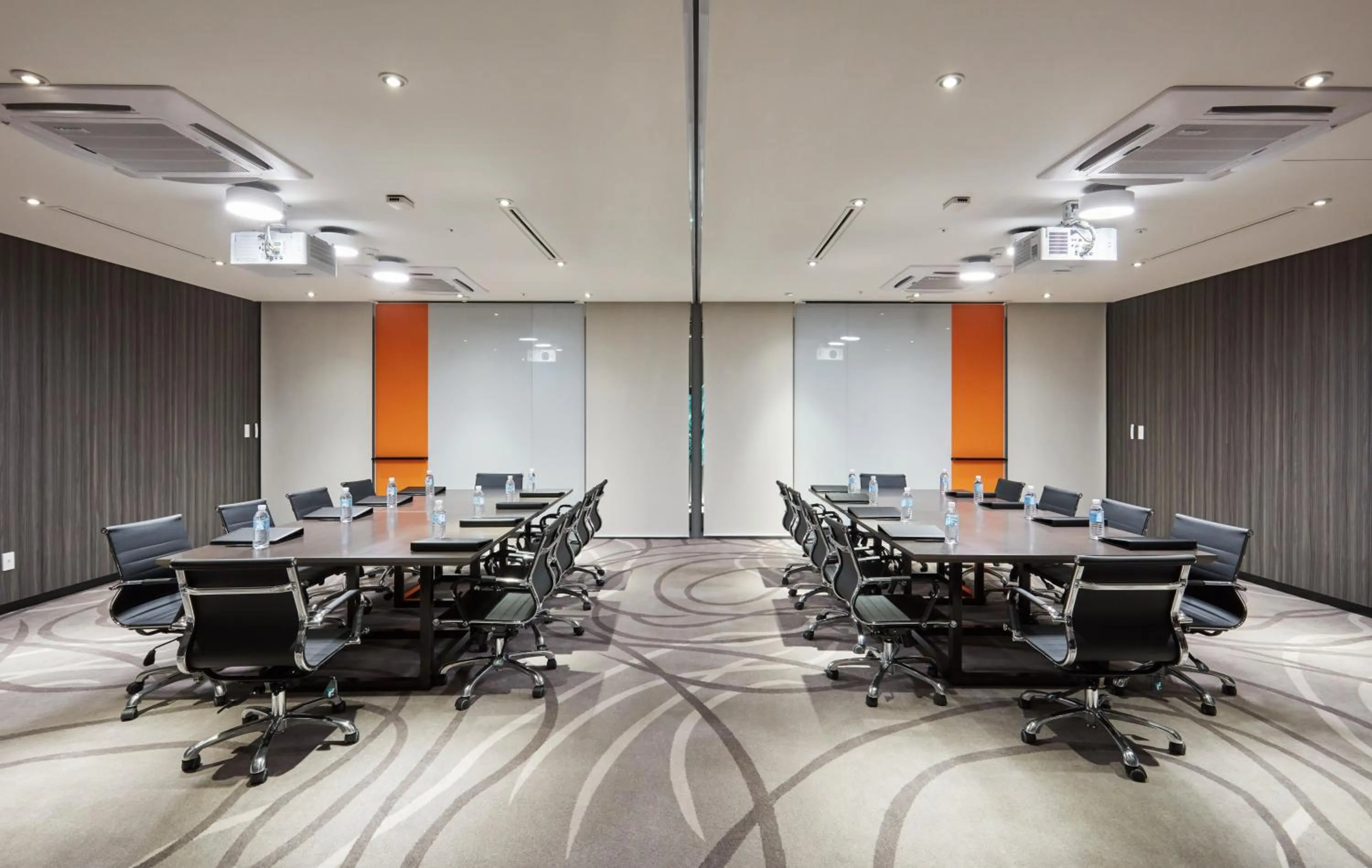 Meeting/conference room in Holiday Inn Express Seoul Hongdae by IHG