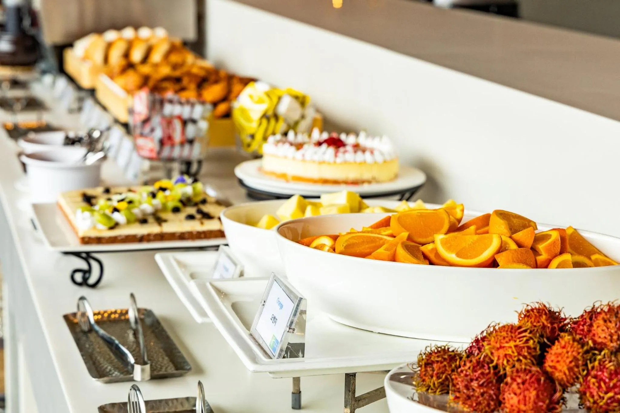 Restaurant/places to eat in Holiday Inn Express Seoul Hongdae by IHG