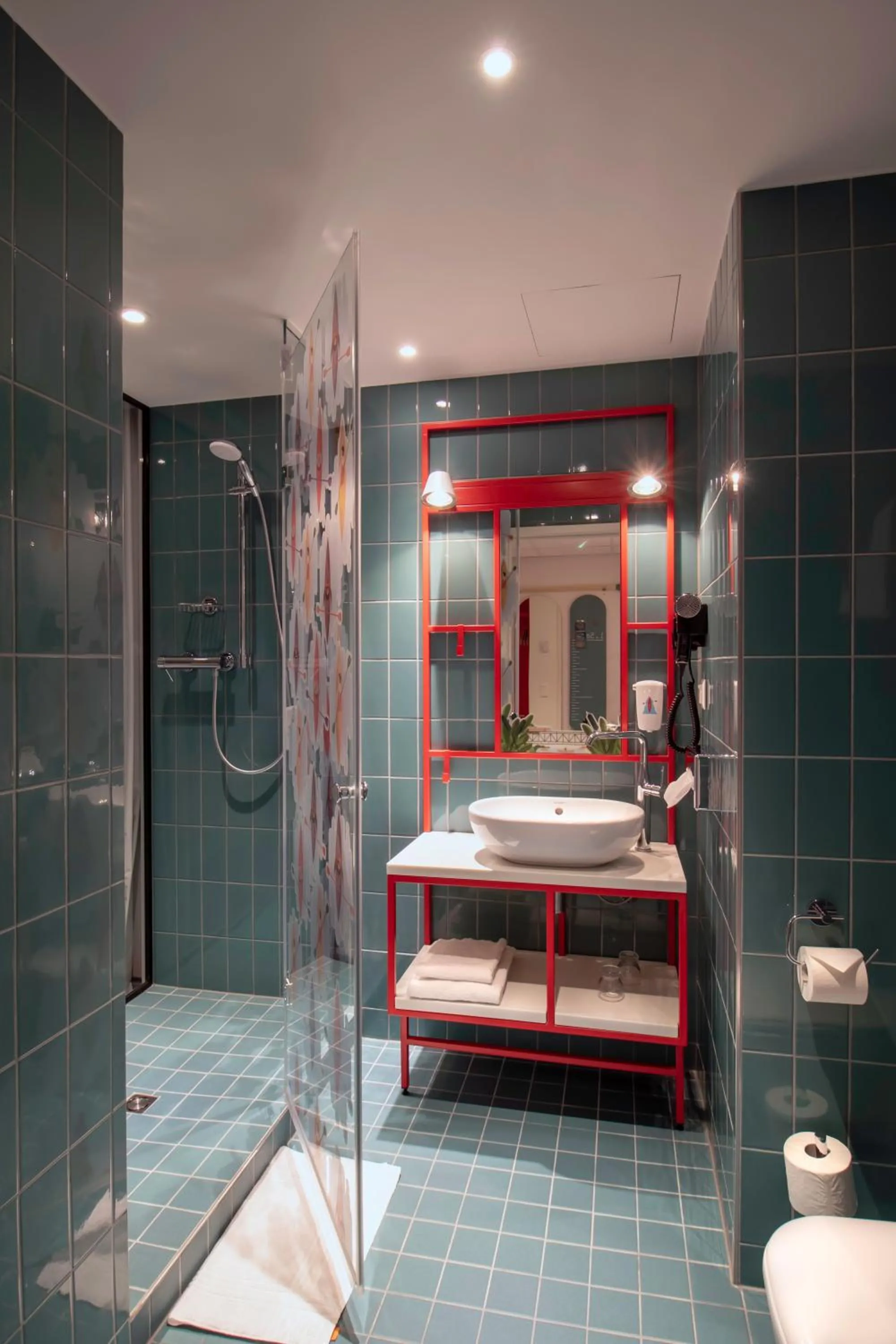 Shower, Bed in ibis Styles Warszawa Centrum