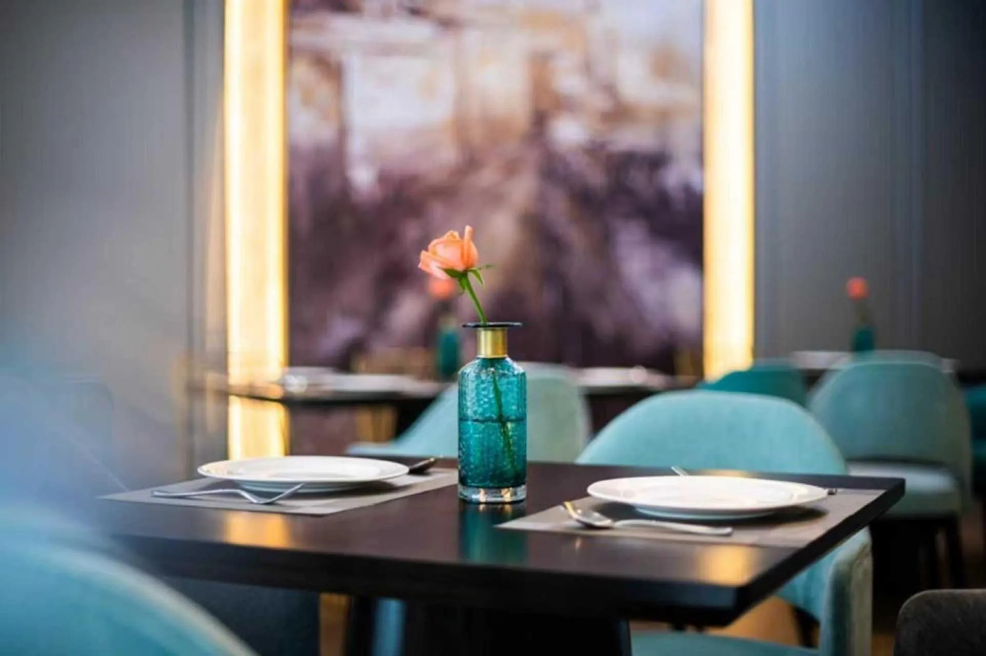 Restaurant/places to eat in Mercure Shanghai Jiuting