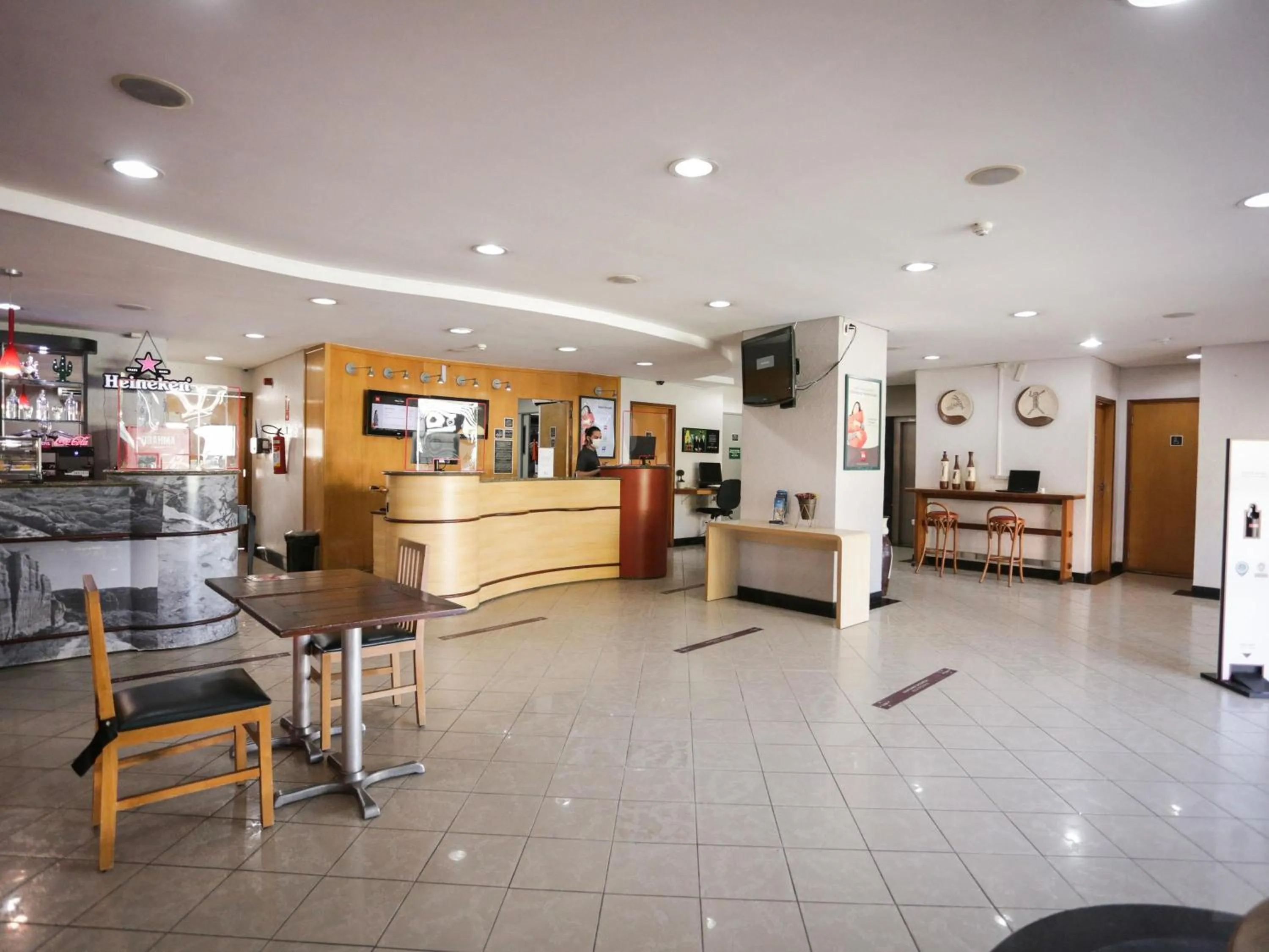 Lounge or bar in Ibis Teresina