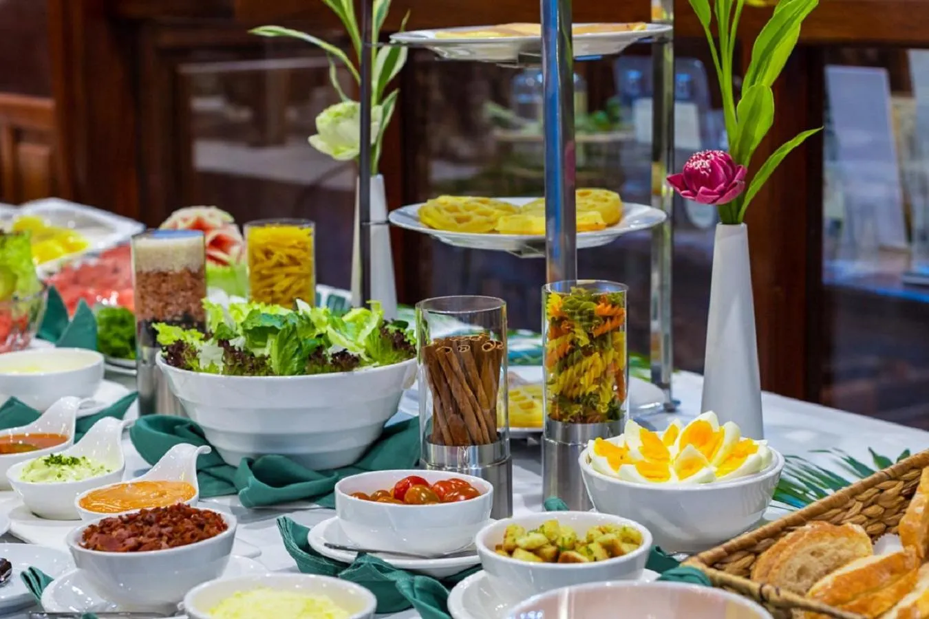 Buffet breakfast in Pierre Hotel