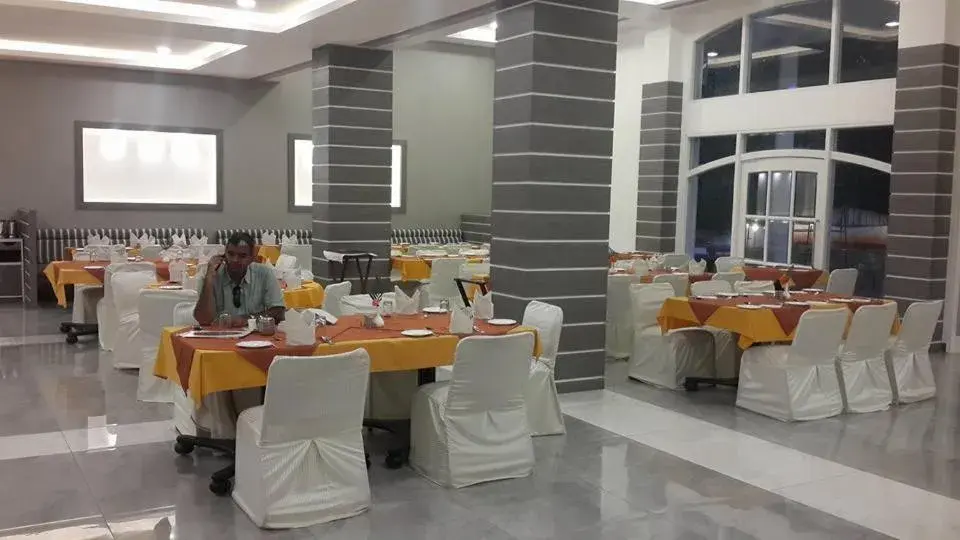 Restaurant/places to eat in Sangam Hotel, Thanjavur Restaurant/places to eat in Sangam Hotel, Thanjavur